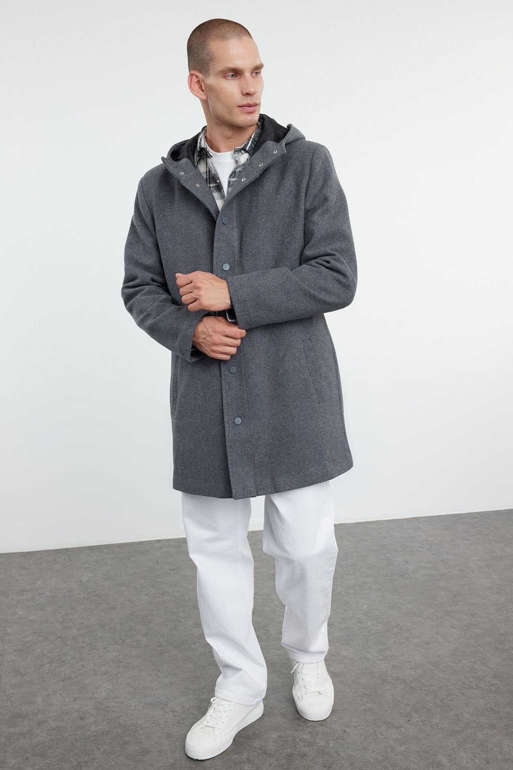 TRENDYOL MAN Antrasit Regular Fit K?sl?k Yun Kar?s?ml? Kapusonlu Kase K?sl?k Kaban TMNAW25KB00001 - Trendyolmilla фото 2
