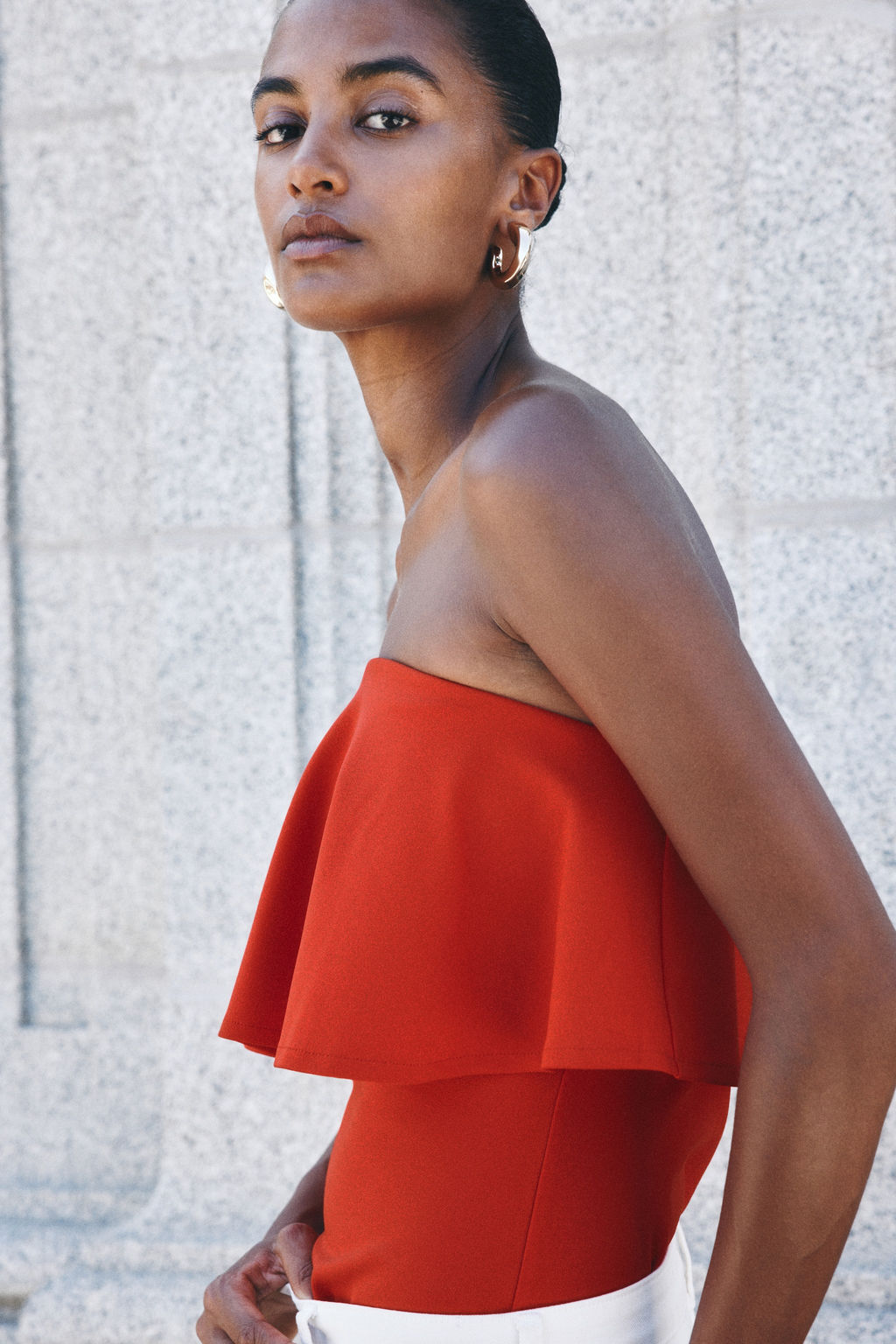 Top interlock con escote bandeau de volante - H&m фото 3