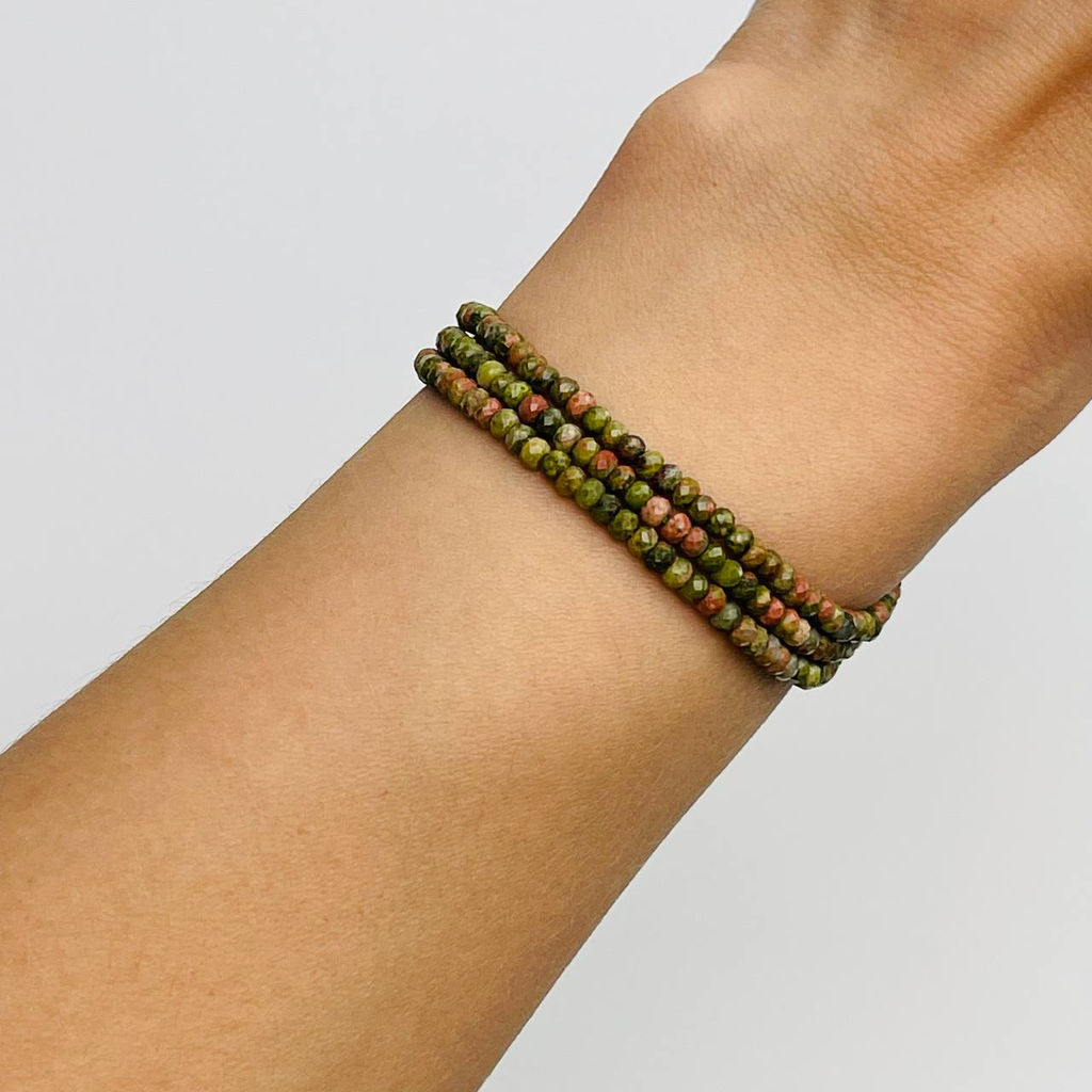 Бусины для украшений из Унакита