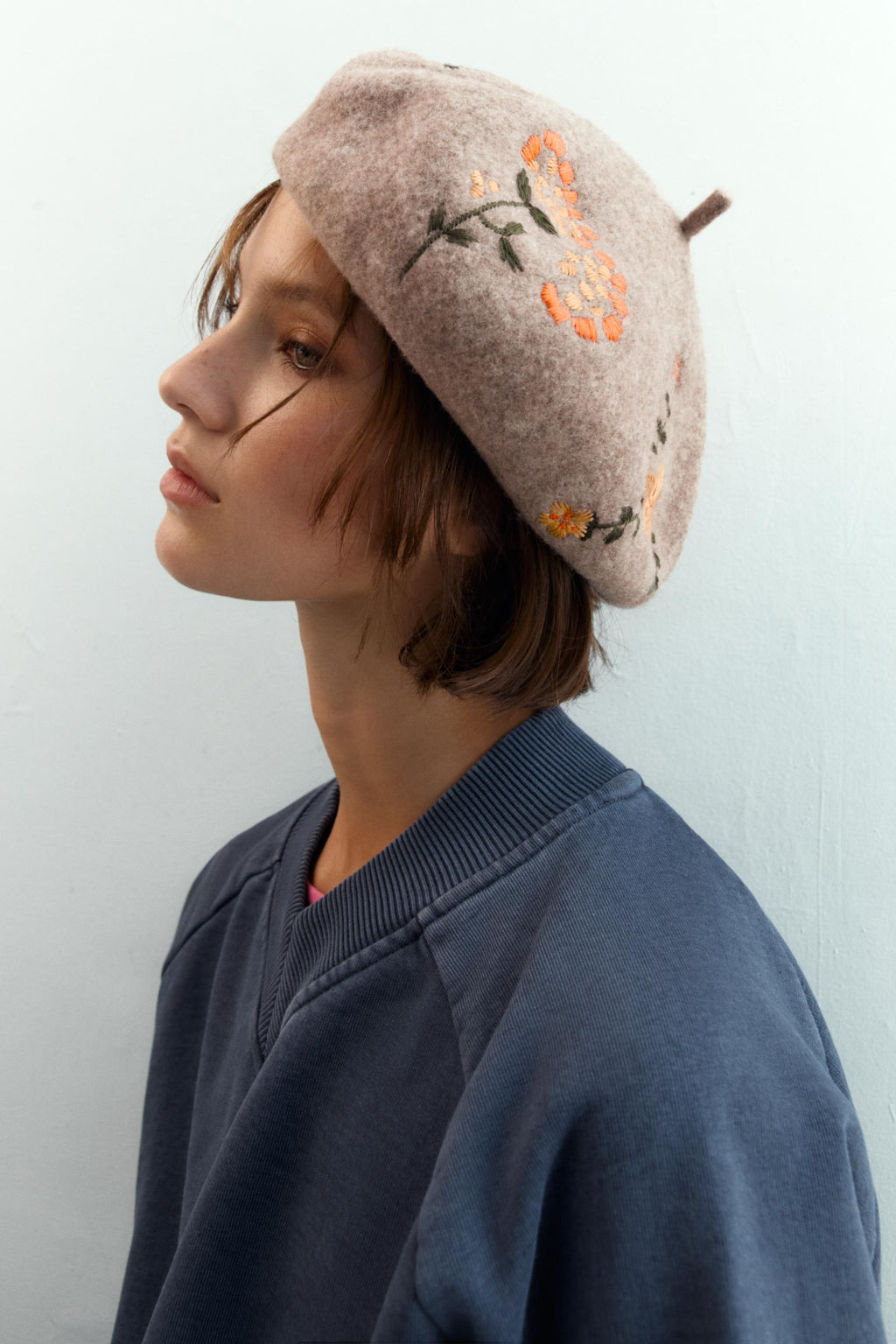 100% WOOL BERET WITH EMBROIDERED FLOWERS - Zara фото 2