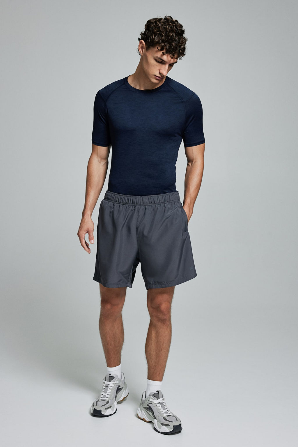 Camiseta de deporte en DryMove Muscle Fit - H&m фото 3