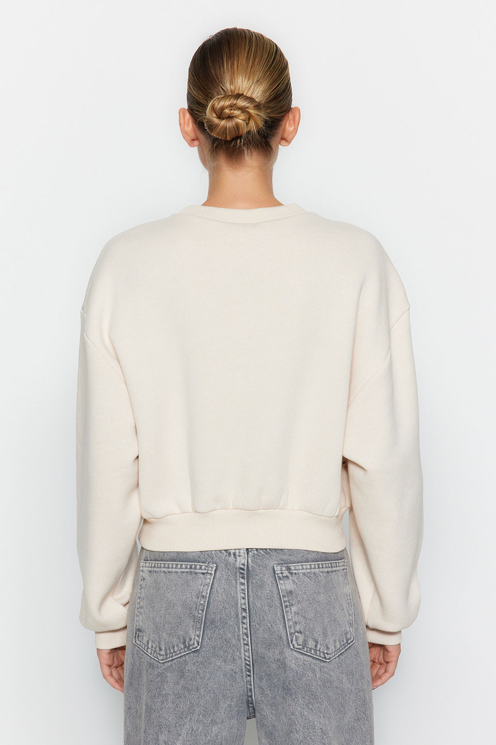 Trendyolmilla Siyah Kal?n Ici Polarl? Tas Detayl? Regular/Normal Kal?p Orme Sweatshirt TWOAW24SW00118  фото 5