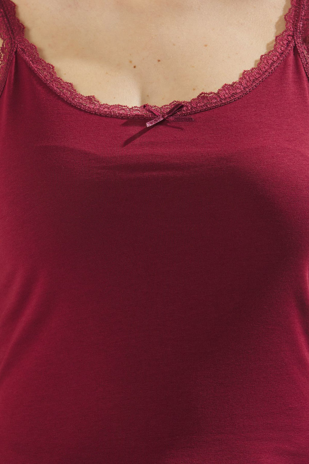 Trendyolmilla Pembe Fitted/Vucuda Oturan Dantel ve Fiyonk Detayl? Esnek Orme Bluz TWOSS25BZ00150 фото 10