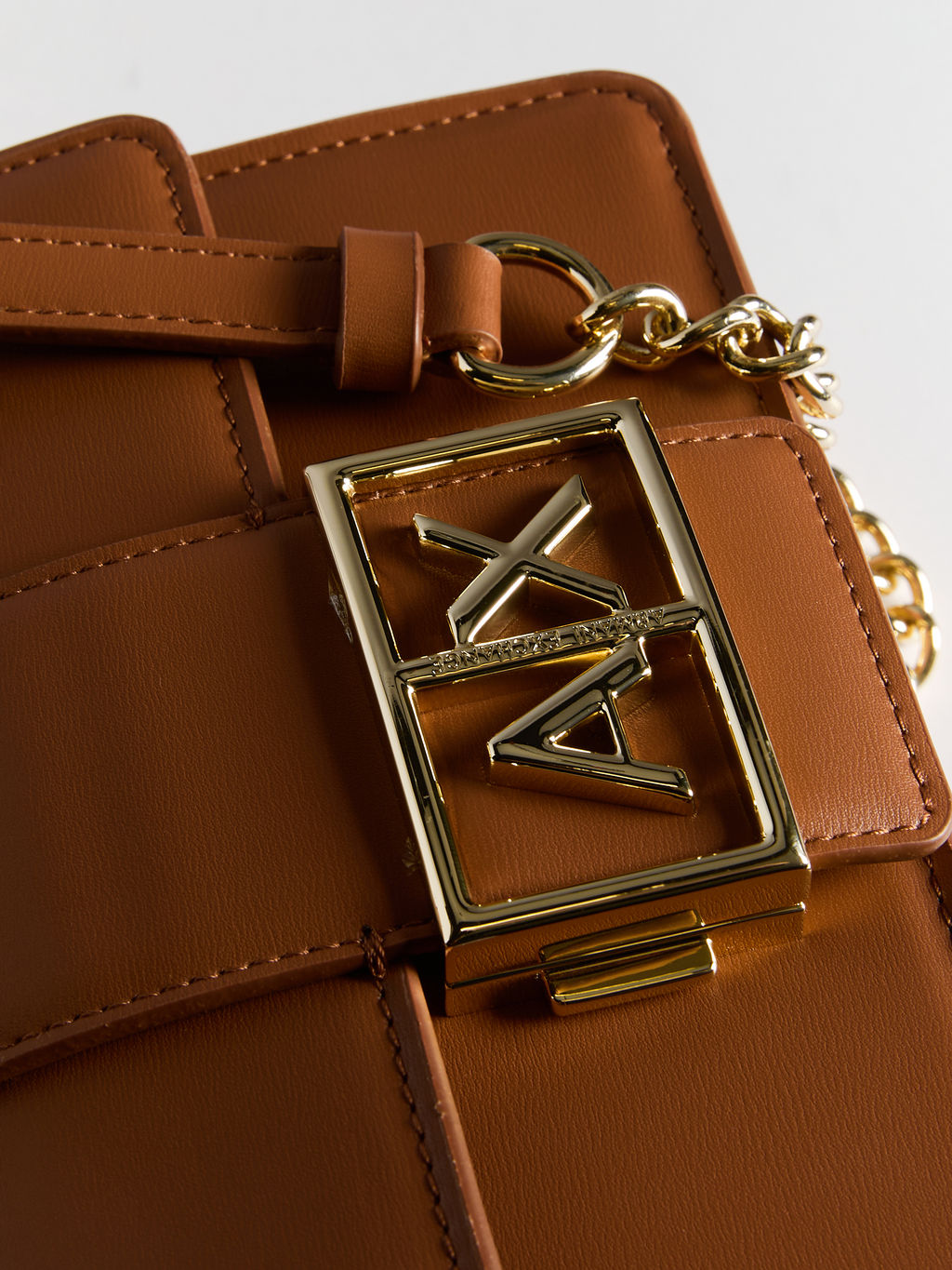 Женское кросс-боди ARMANI EXCHANGE Артикул 4081372, светло-коричневый  фото 2