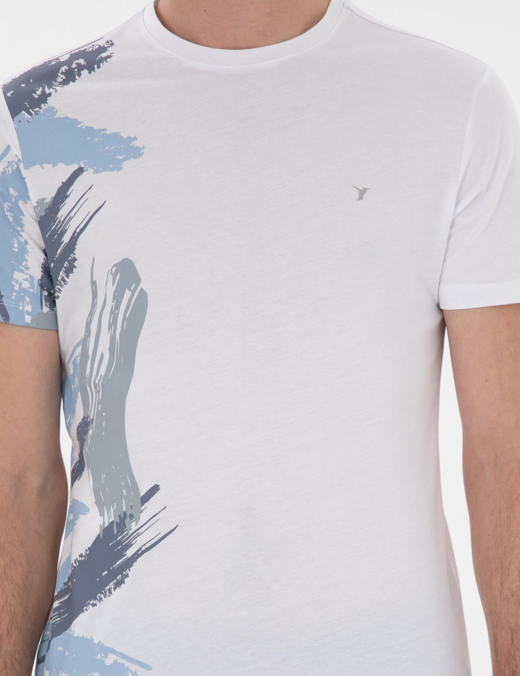 Белая стройная мата - Cacharel фото 6