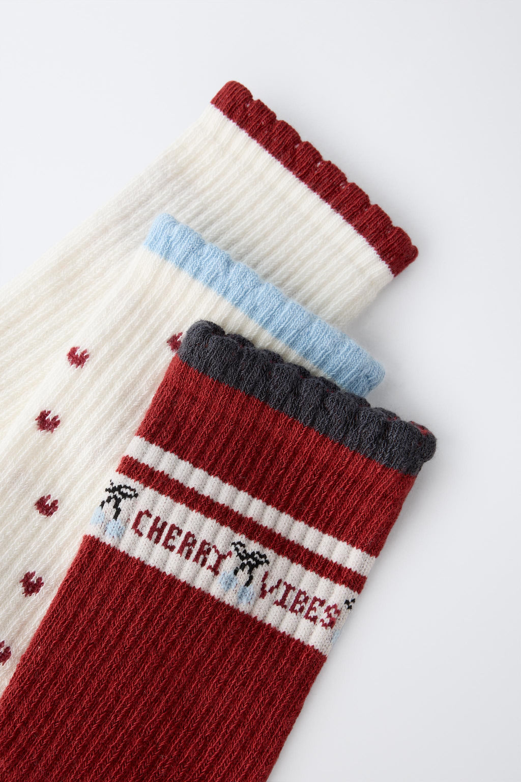 3-PACK OF CHERRY AND TEXT SOCKS - Zara фото 2