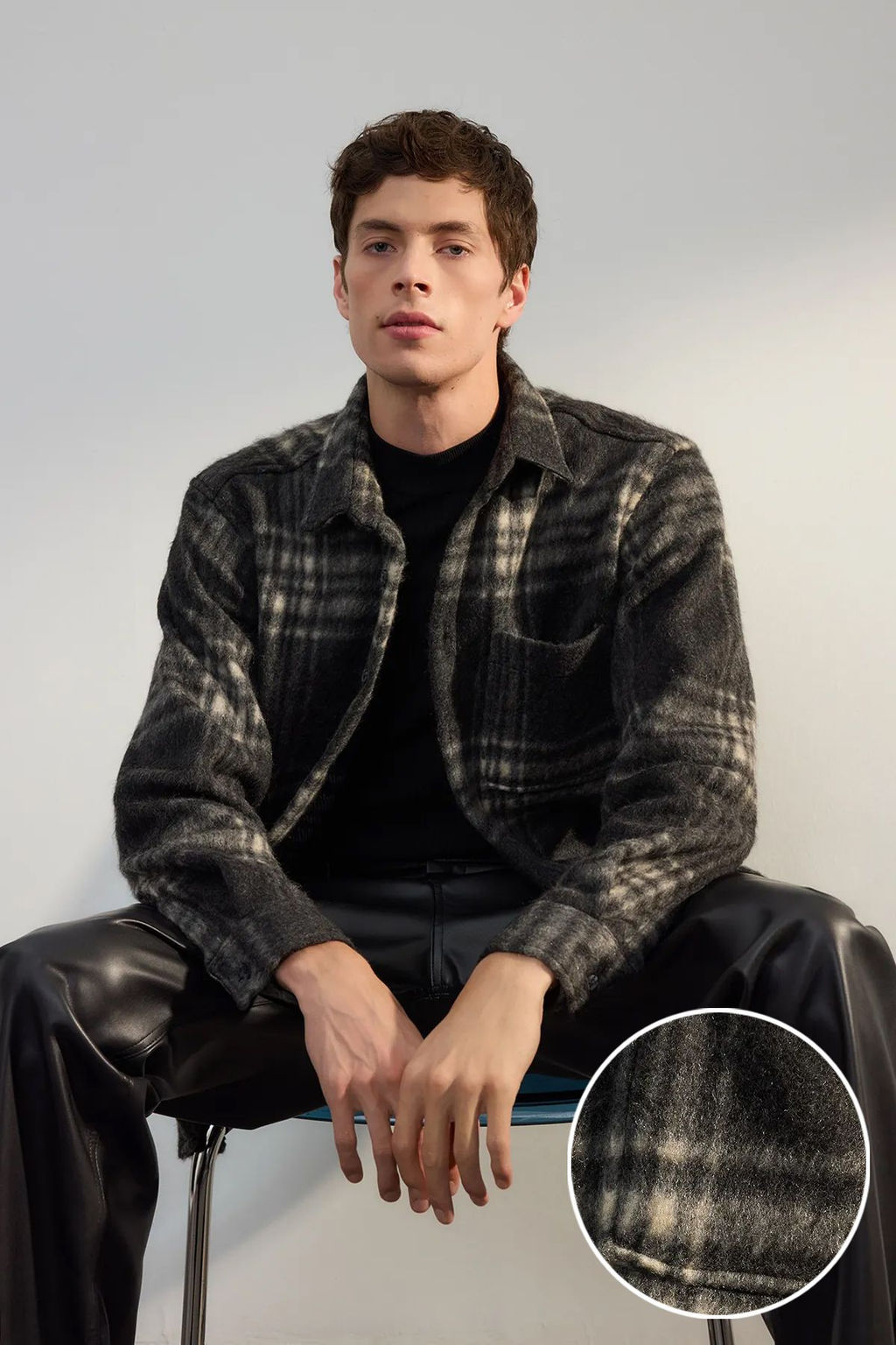 TRENDYOL MAN Siyah Oversize Fit K?sl?k Kareli Oduncu Gomlek Ceket TMNAW25GO00025