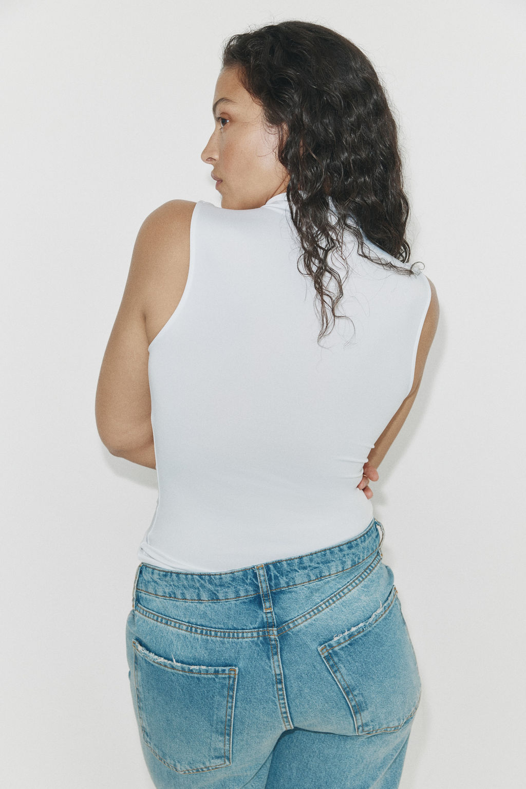 Top de microfibra con cuello perkins - H&m фото 6