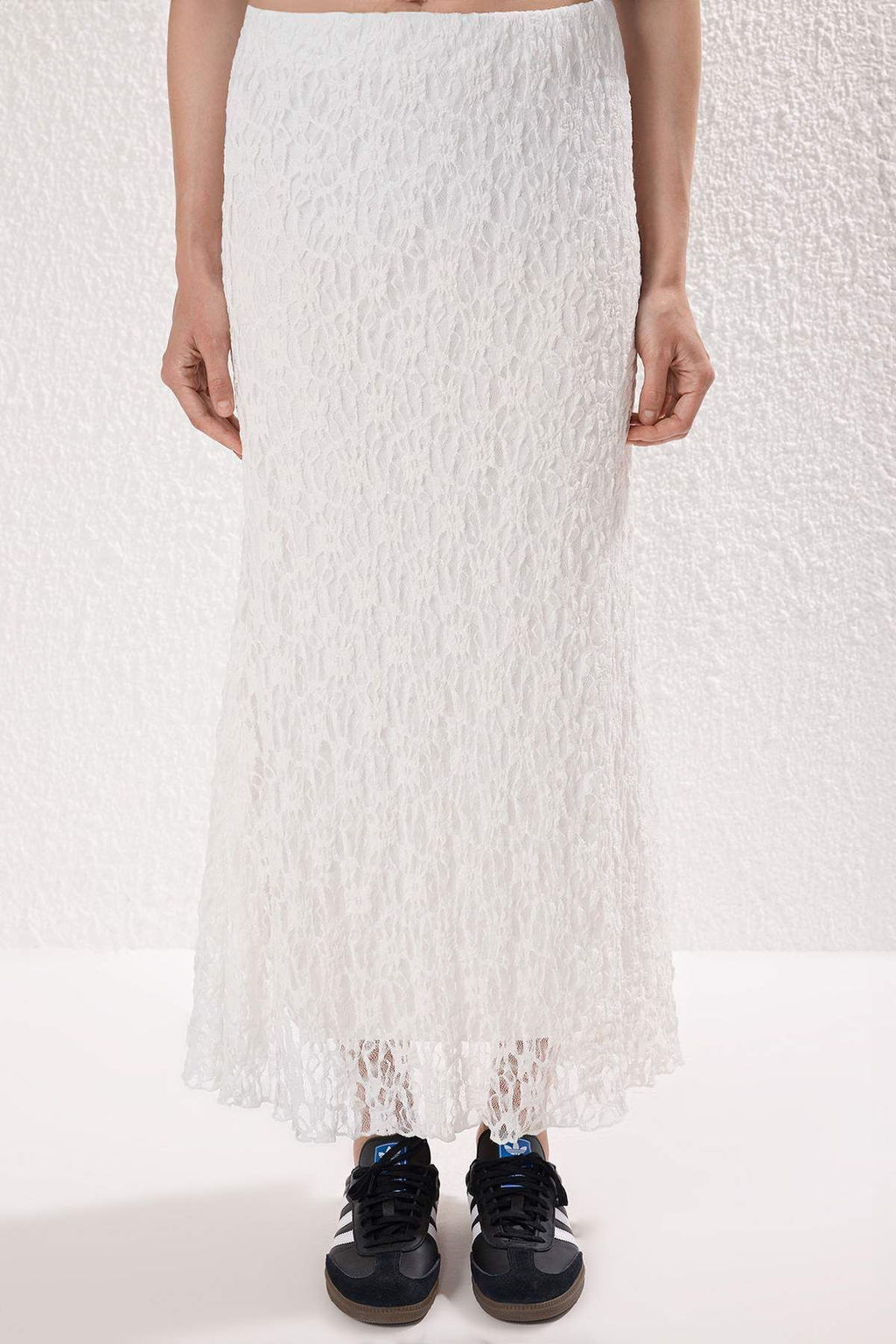 TRENDYOLMILLA Siyah Skater Dantel Midi Esnek Orme Etek TWOSS25ET00149  фото 3