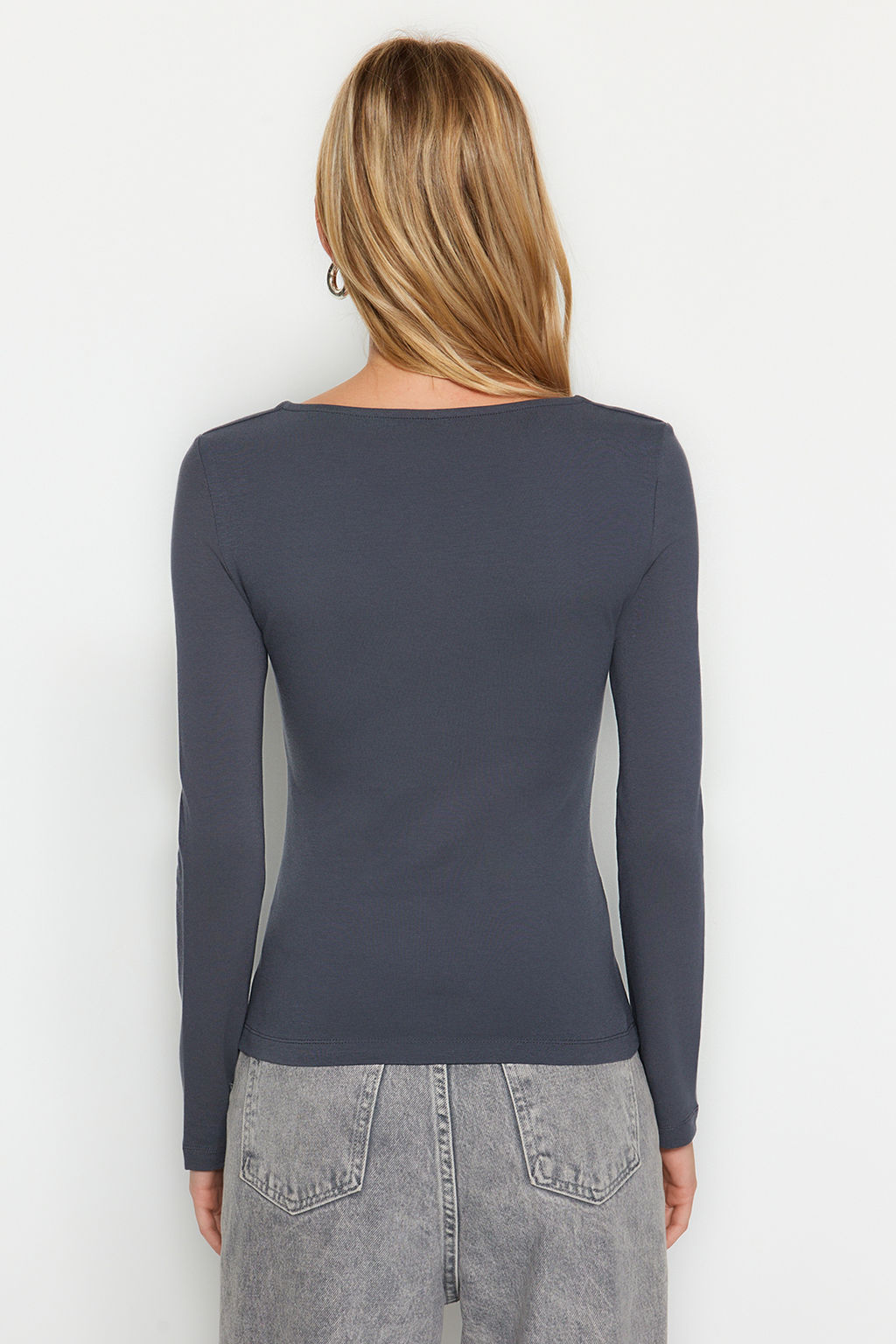 Antrasit Pamuklu Kare Yaka Regular Fit Orme Bluz TWOAW24BZ00016