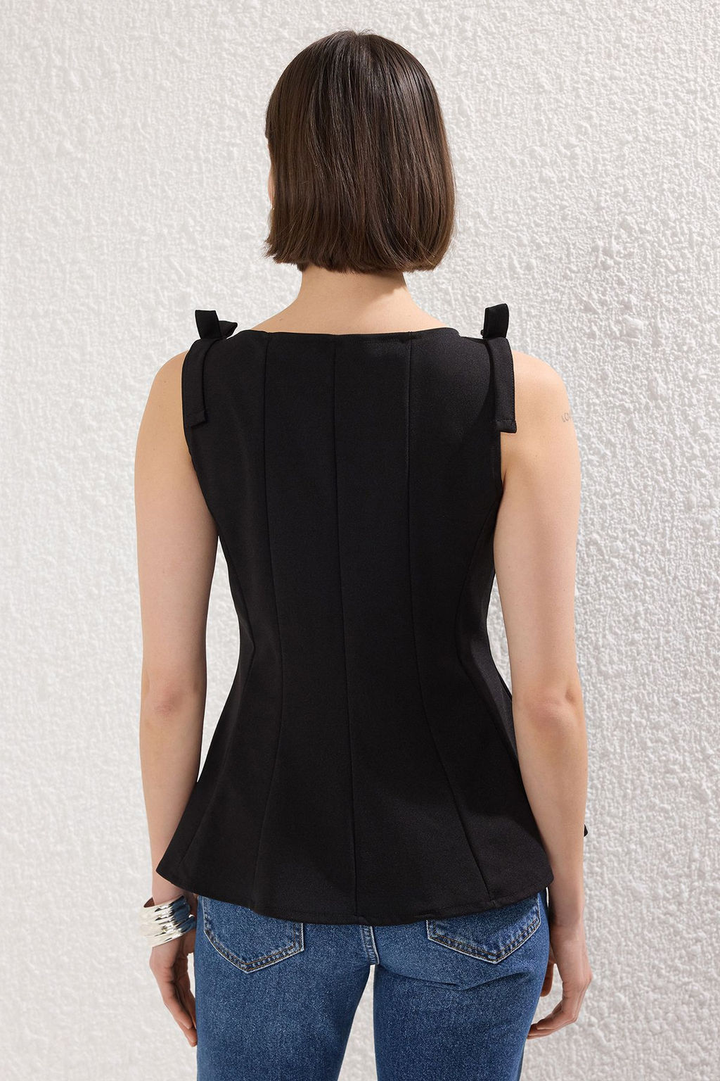 Siyah S?f?r Kol Peplum Belden Oturmal? Omuz Fiyonk Detayl? Orme Bluz TWOSS25BZ00482