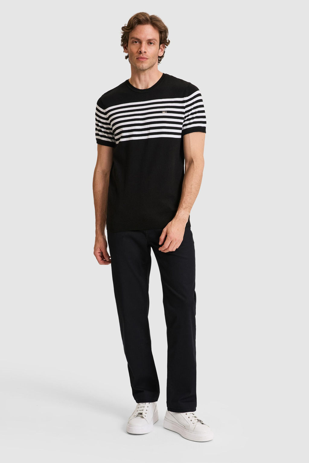 Erkek Slim Fit Bisiklet Yaka Siyah Triko Ti__rt
