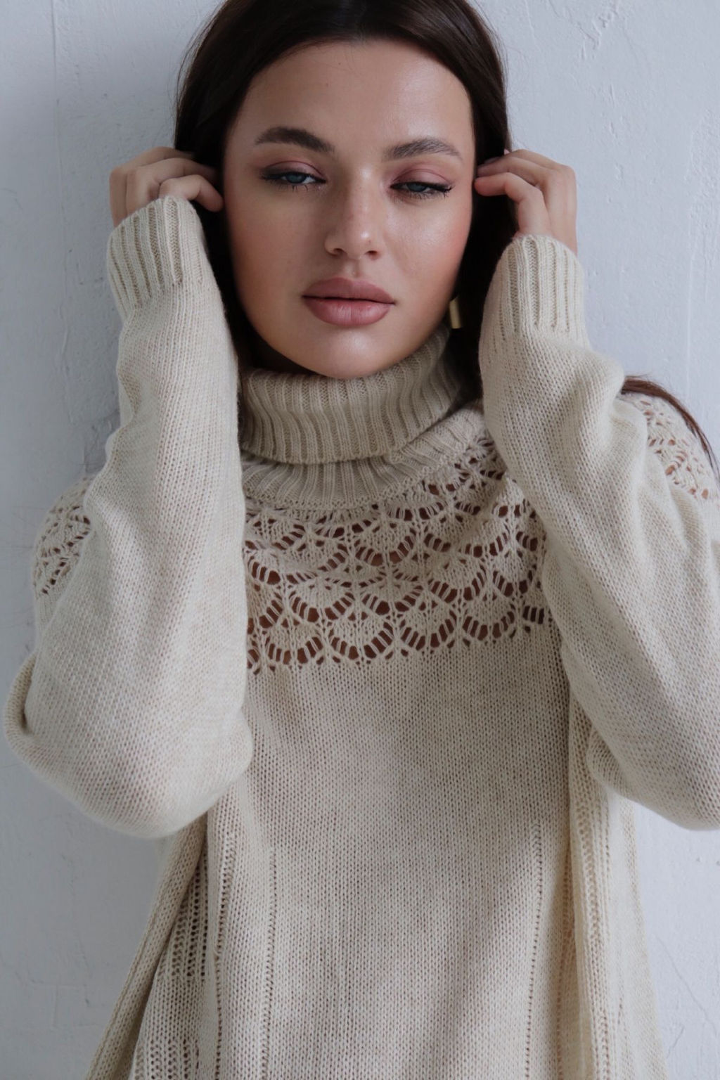 10294 Свитер с ажурной кокеткой бежевый - Martichelli фото 24