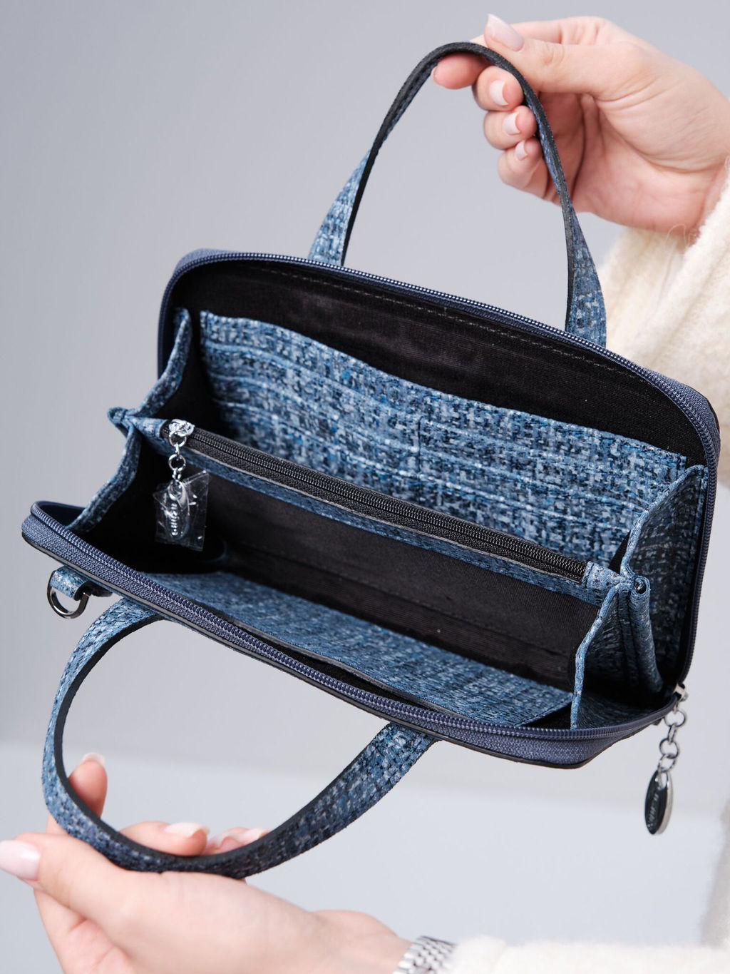 Сумка кожаная Azaro 30850 синий азур