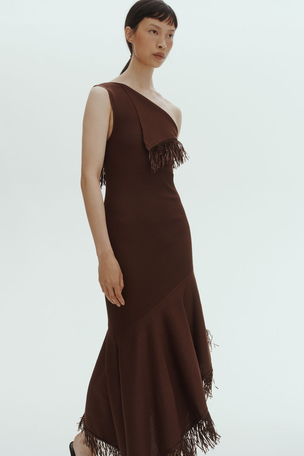 Vestido de un hombro con flecos - H&m фото 2