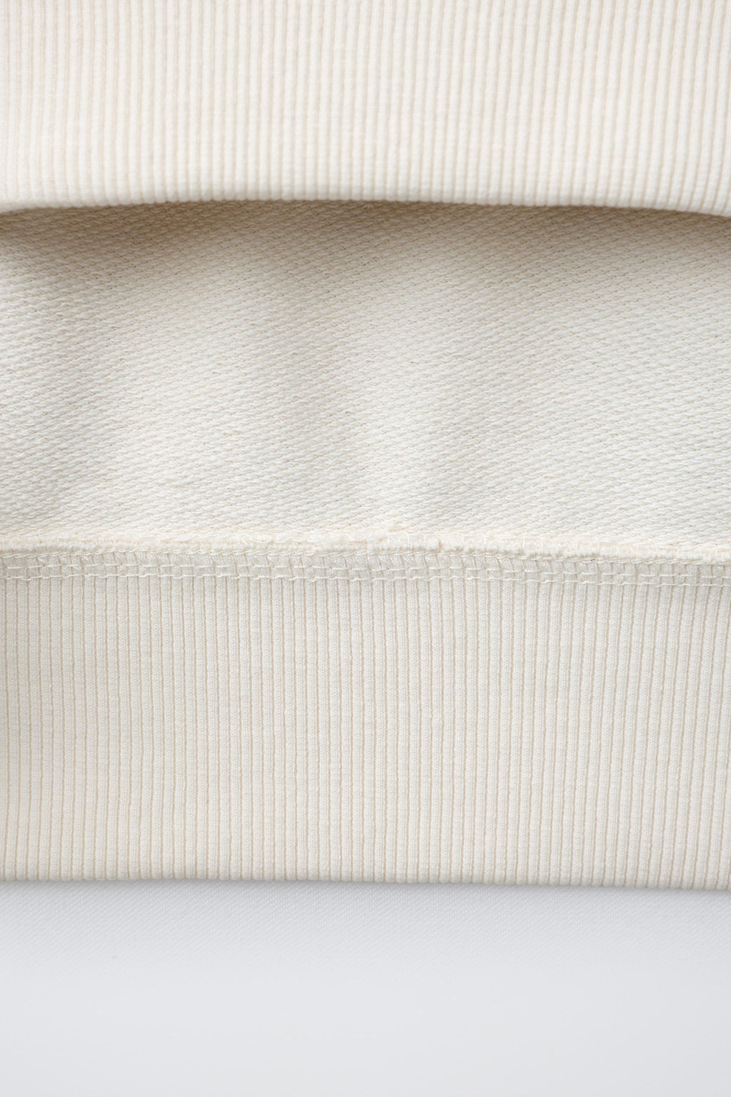 SUDADERA TEXTO BORDADO / Crudo medio - Zara фото 4