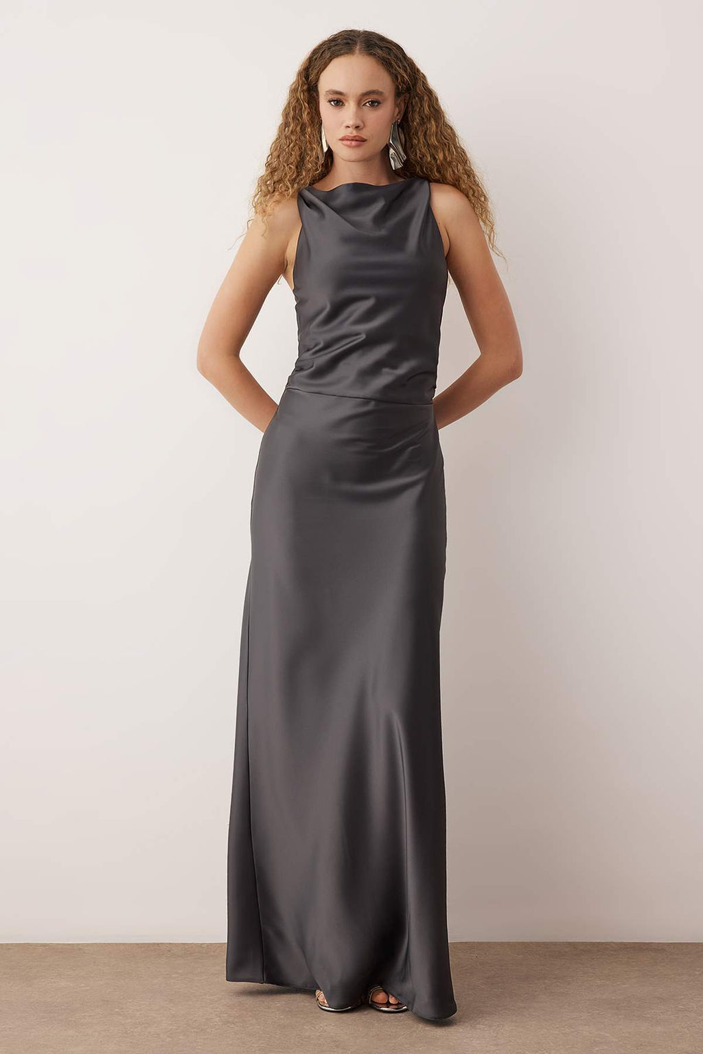 TRENDYOLMILLA Yag Yesili Vucuda Oturan Saten Dokuma Maxi Abiye & Mezuniyet Elbise TPRSS25AE00066  фото 35