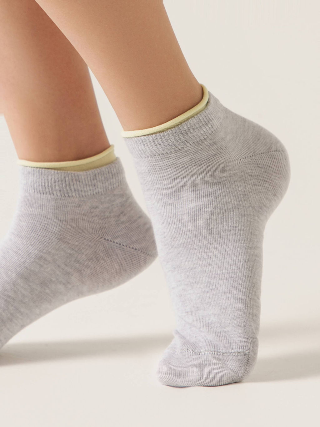 Цена за 2 пары Носки короткие Conte Elegant, светло-серый-желтый  *** АКЦИЯ Только до 03.05.