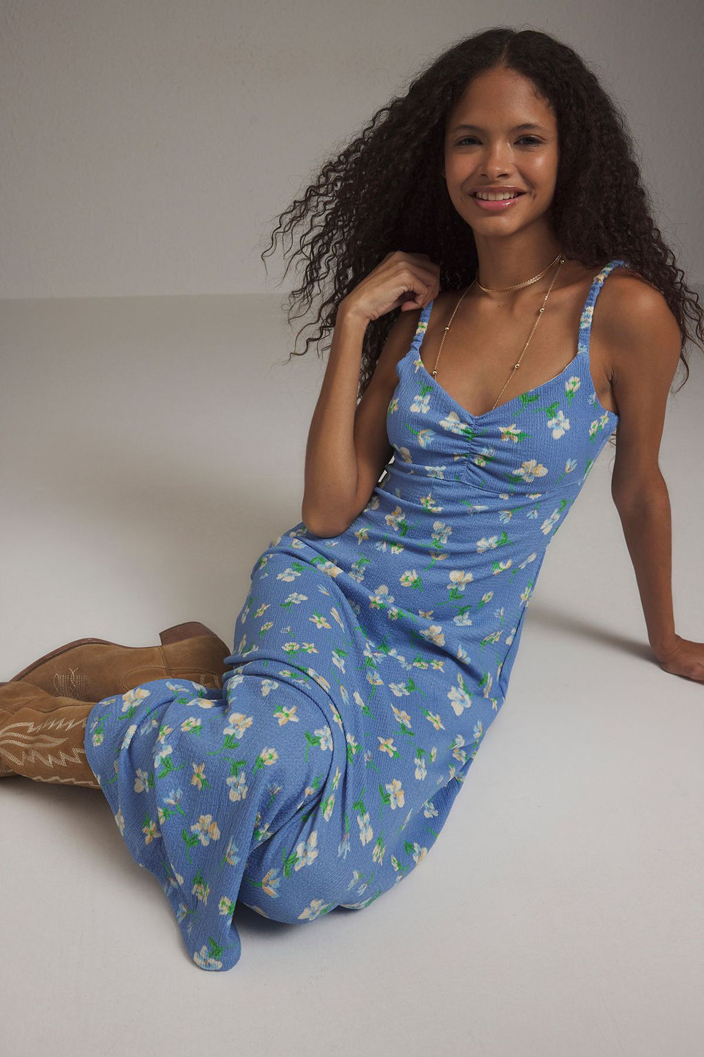 TRENDYOLMILLA Pembe Cicek Bask?l? Ask?l? V Yaka Buzgulu Vucuda Oturan Esnek Maxi Orme Elbise TWOSS25EL00474  фото 8