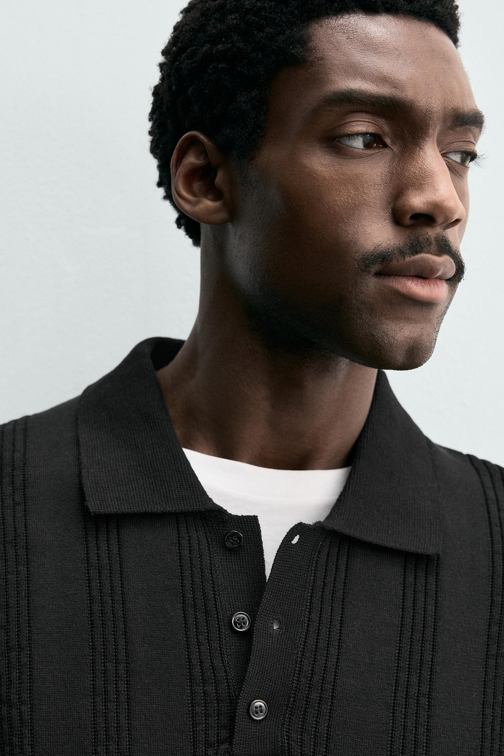 POLO PUNTO REGULAR FIT ESTRUCTURA / Negro - Zara фото 6