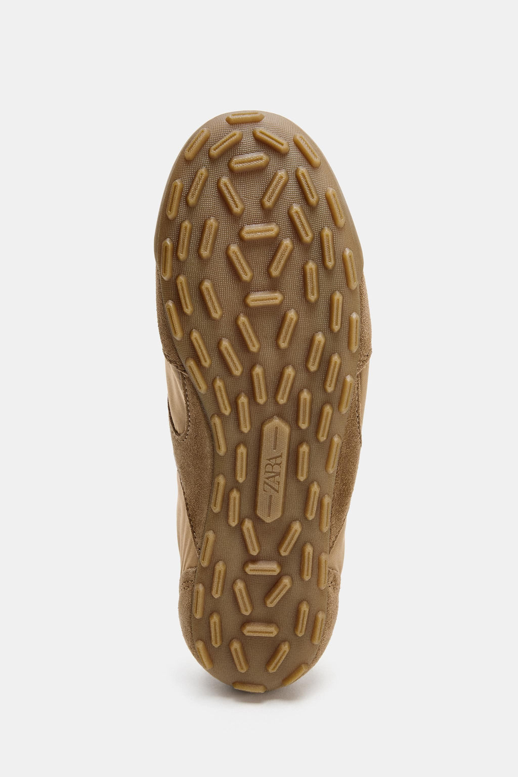SOFT RUNNING TRAINERS
