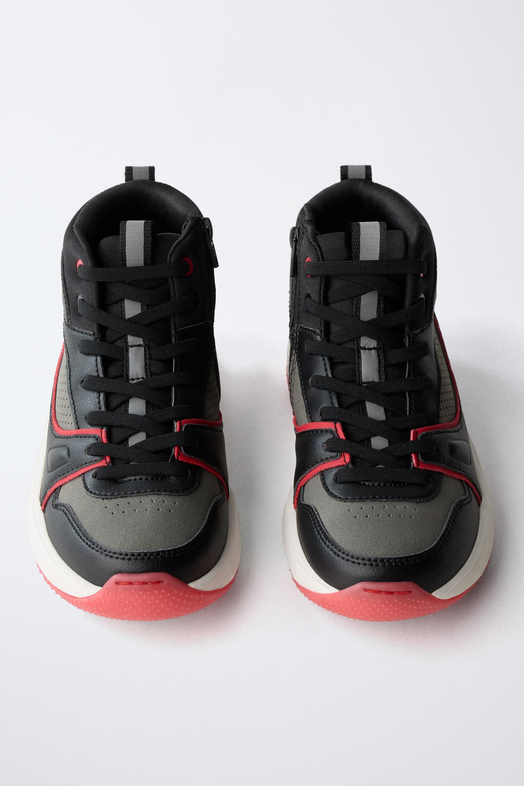 SPORTY HIGH-TOP SNEAKERS