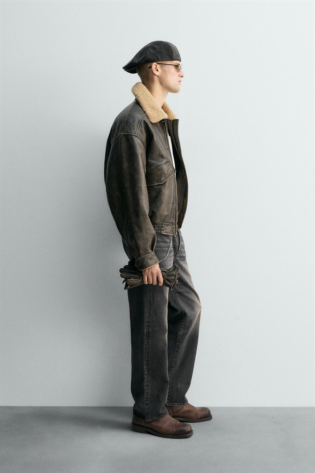 LIMITED EDITION LEATHER JACKET WITH CONTRAST COLLAR - Zara фото 4