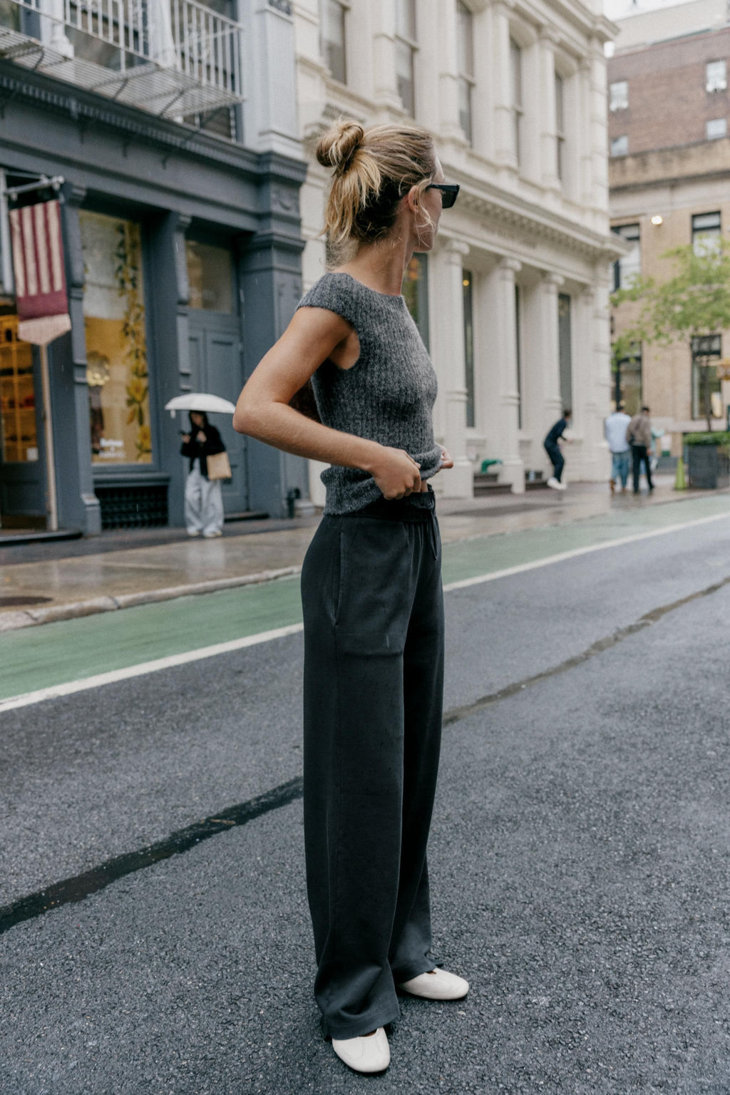 WASHED EFFECT CONTRAST TROUSERS - Zara фото 3