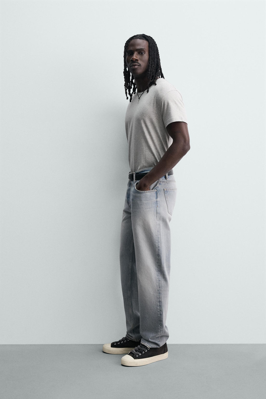 JEANS STRAIGHT FIT / Azul / Acero