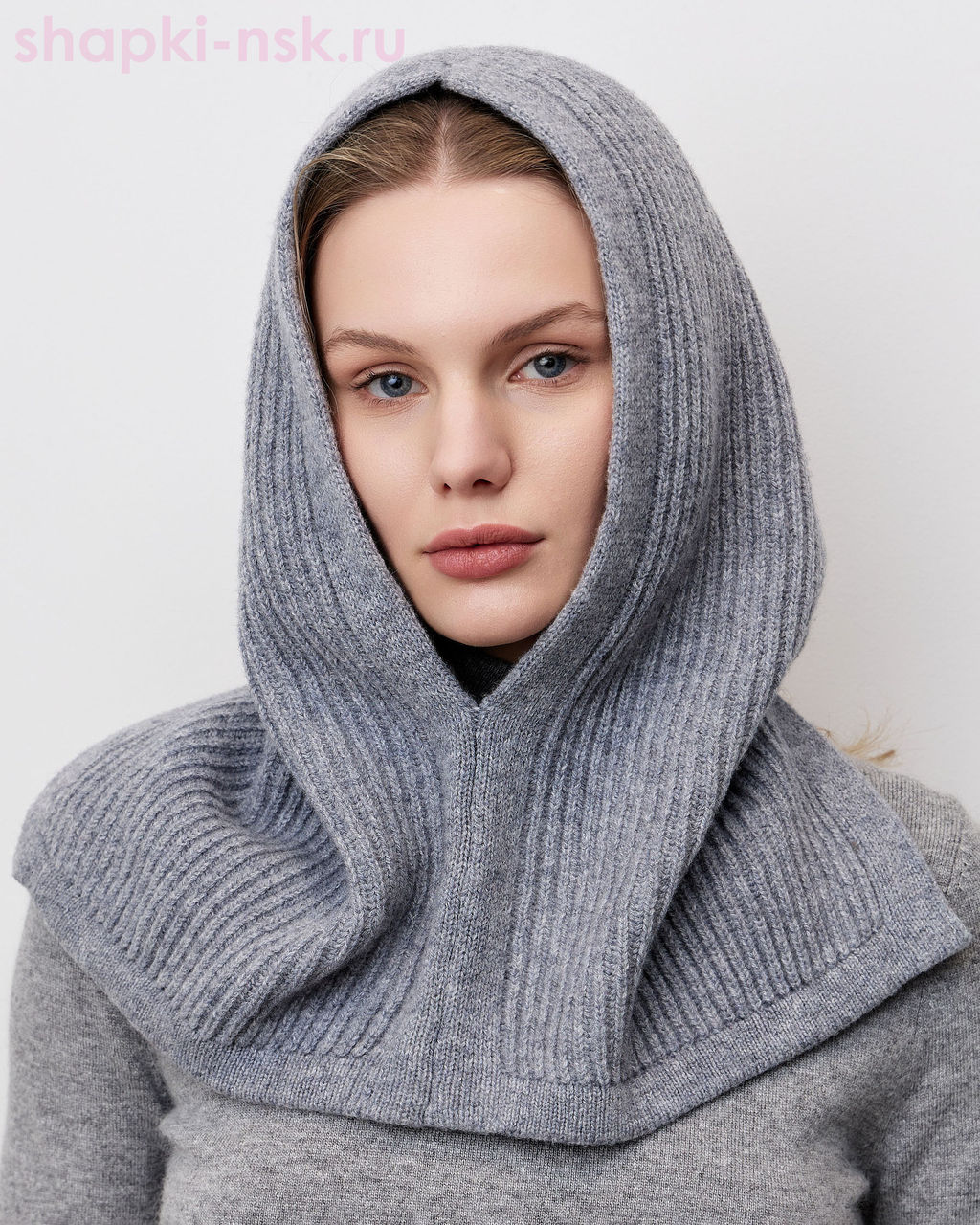 260135 CH Капор женский (56-58)