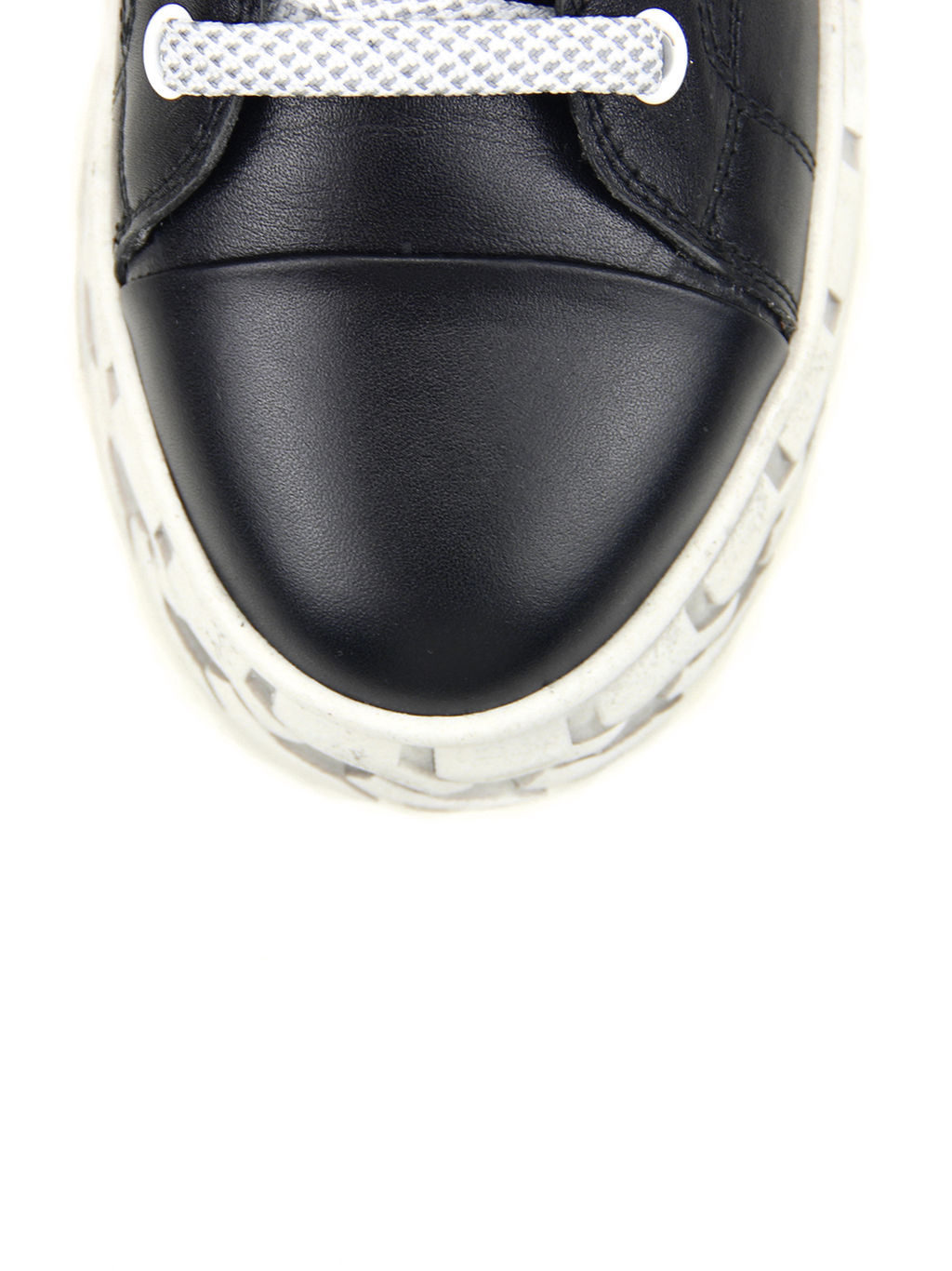 Черные кеды