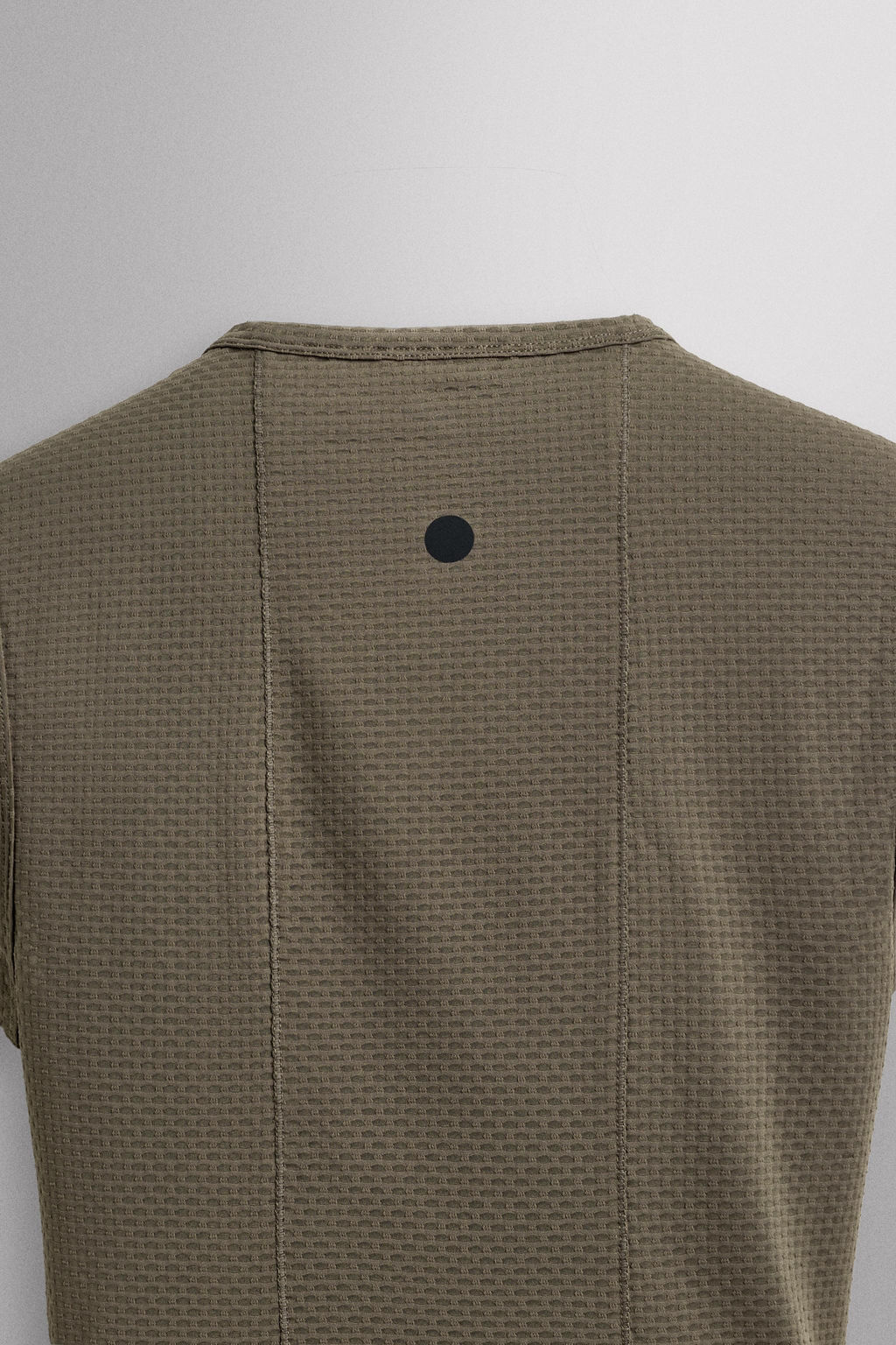 CAMISETA TANK PRIMERA CAPA GRAVEL / Gris topo