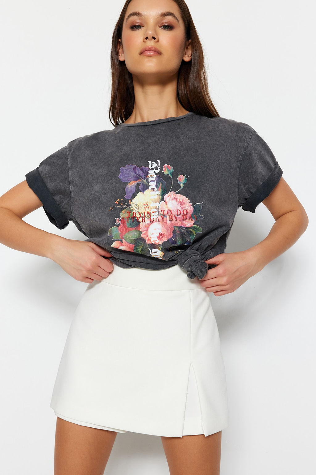 TRENDYOLMILLA Indigo %100 Pamuk Bask?l? ve Soluk Efektli Boyfriend Orme T-Shirt TWOSS23TS00281 фото 8