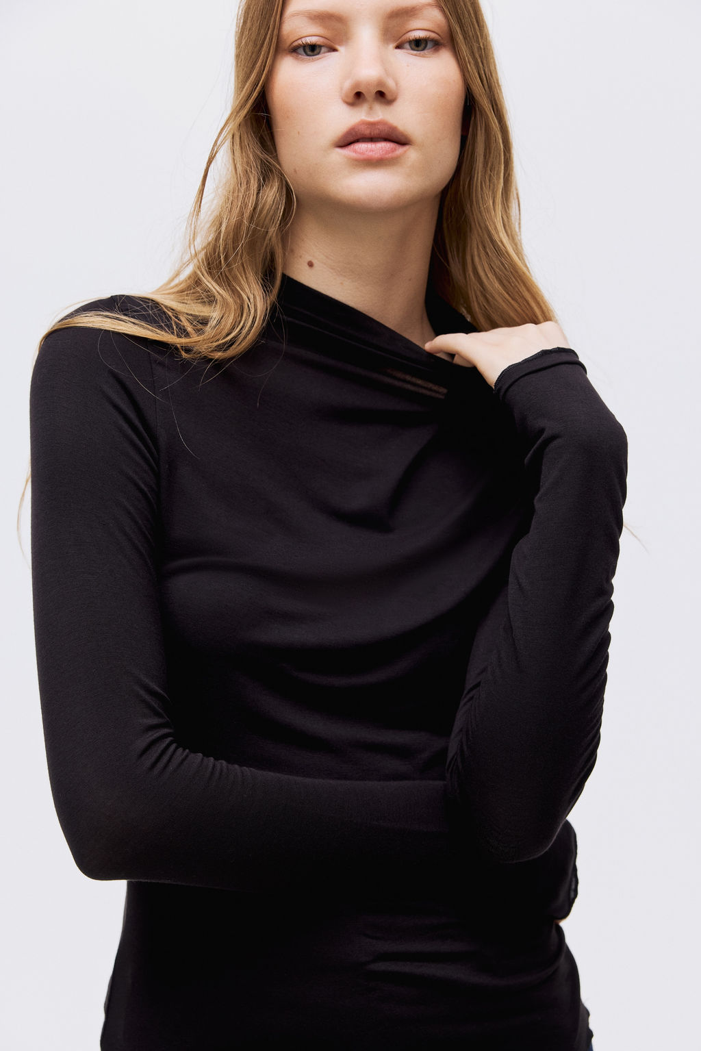 Top con cuello perkins - H&m фото 6