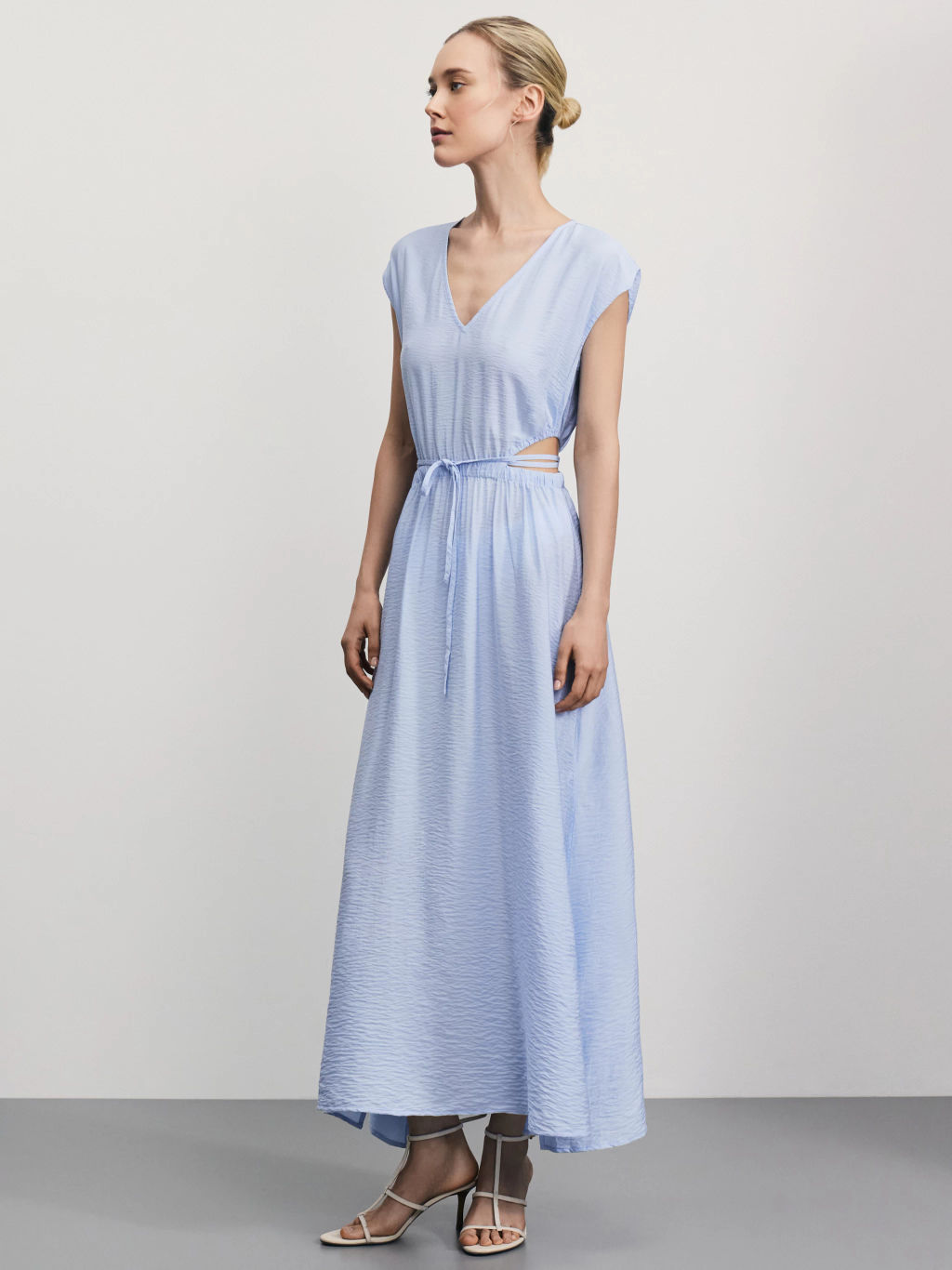 Платье миди из жатой вискозы / Zarina  фото 3