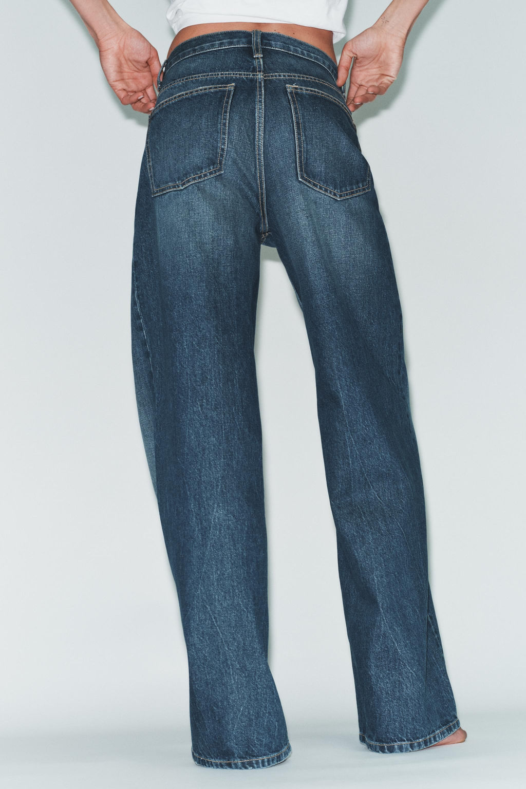 TRF WIDE-LEG CROSSED WAIST HIGH-WAIST JEANS - Zara фото 16