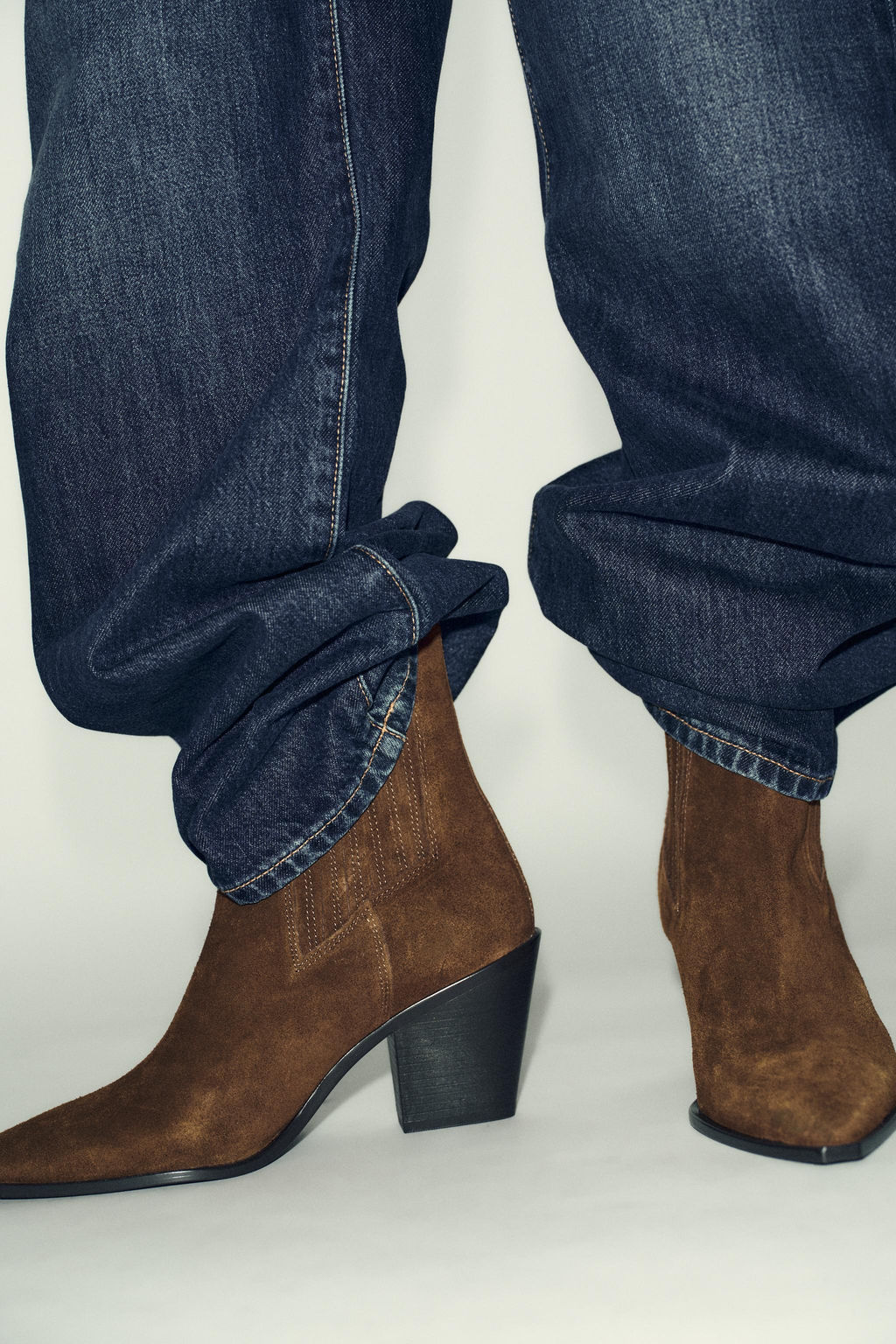 SPLIT SUEDE COWBOY ANKLE BOOTS - Zara фото 13