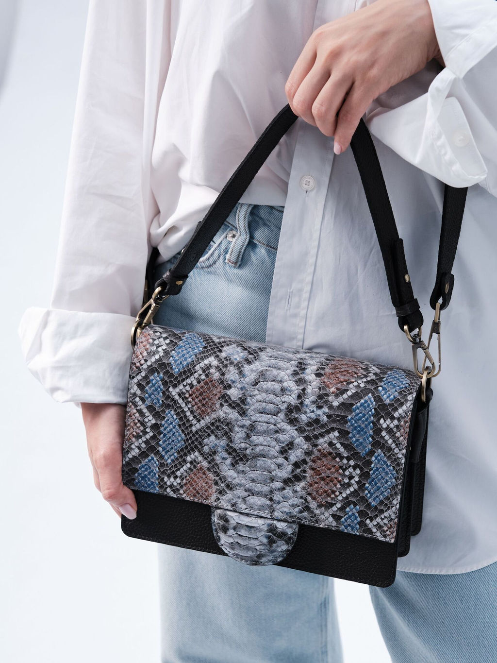 Сумка кожаная Deboro 30574 темный лес