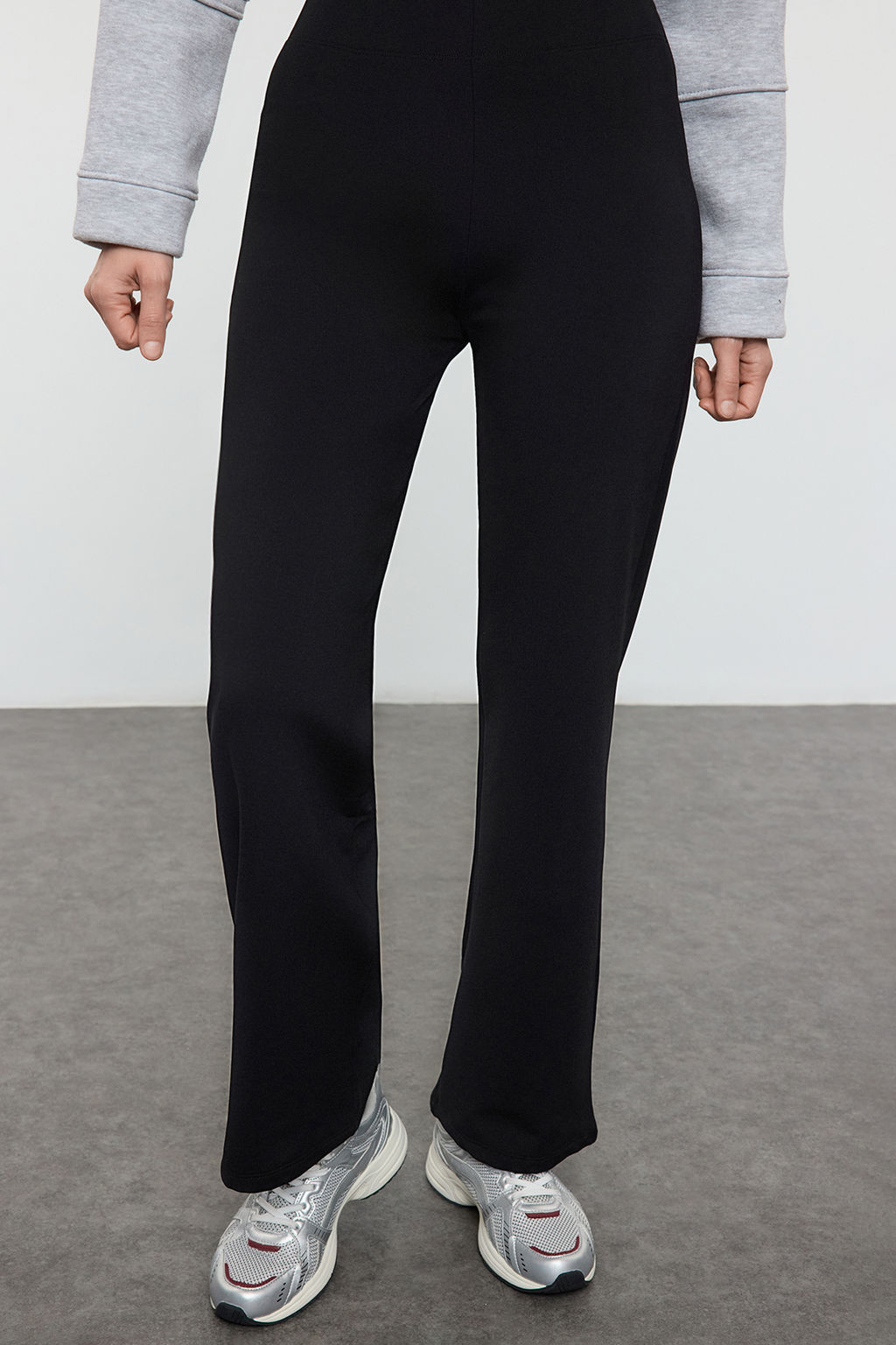 Siyah S?cak Tutan Ici Sardonlu K?sl?k Dalg?c/Scuba Kumas Orme Spor Esofman Alt? THMAW25EA00009 - Trendyolmilla фото 3