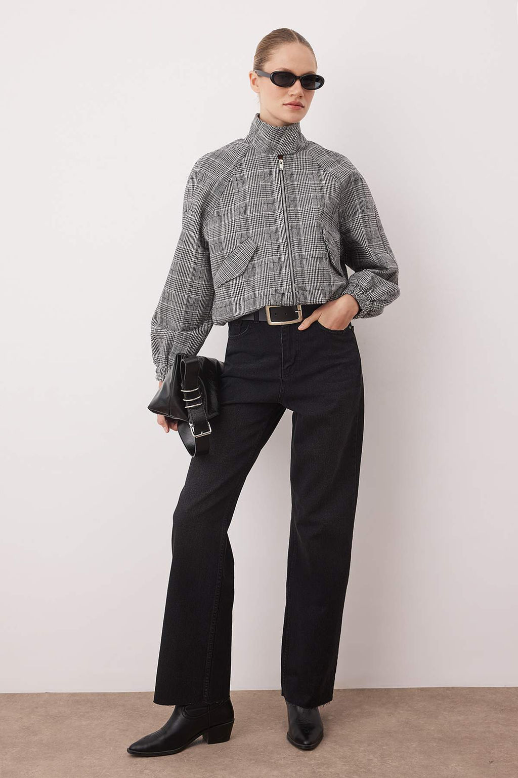 TRENDYOLMILLA Mavi Pacas? Kesikli Soluk Efekt Vintage Yuksek Bel Straight Jeans TWOAW25JE00378 фото 5