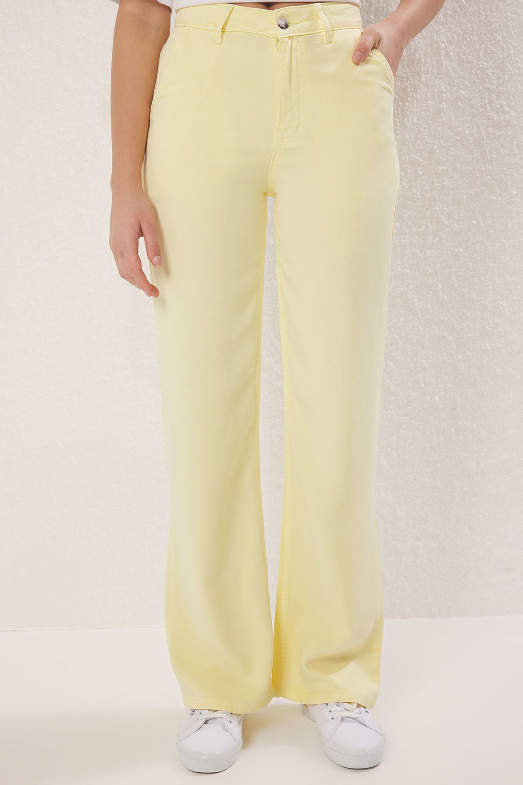 Bej More Sustainable %100 Tencel Dusuk Bel Wide Leg Jeans TWOSS23JE00219 - Trendyolmilla фото 19