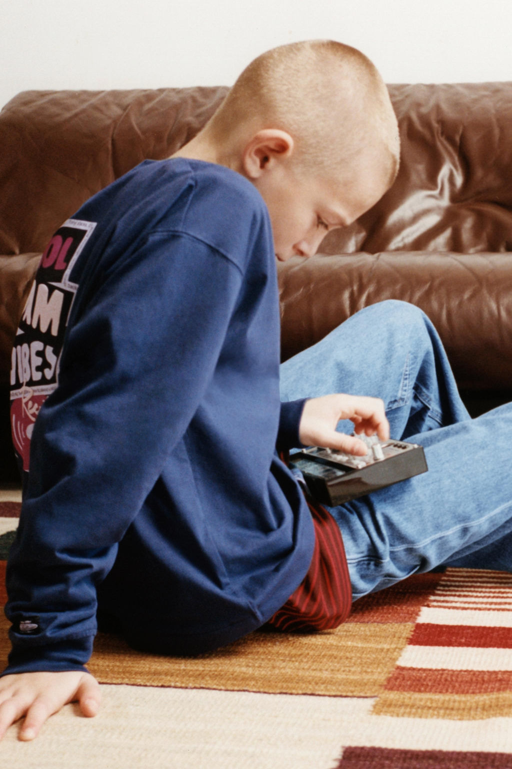 RAISED PRINT T-SHIRT