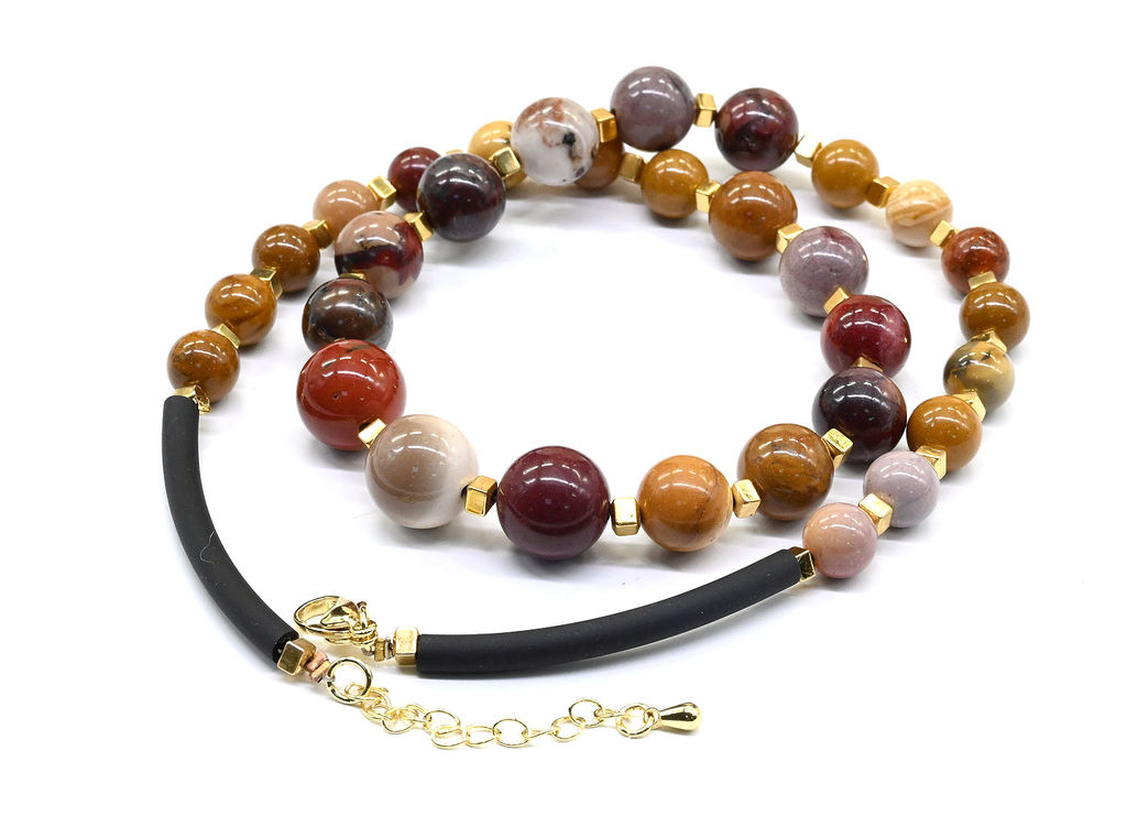 Колье с яшмой мукаит шары 12мм, 48см