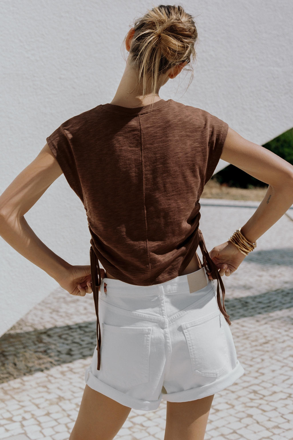 CAMISETA R?STICA FRUNCES / Marr?n - Zara фото 6