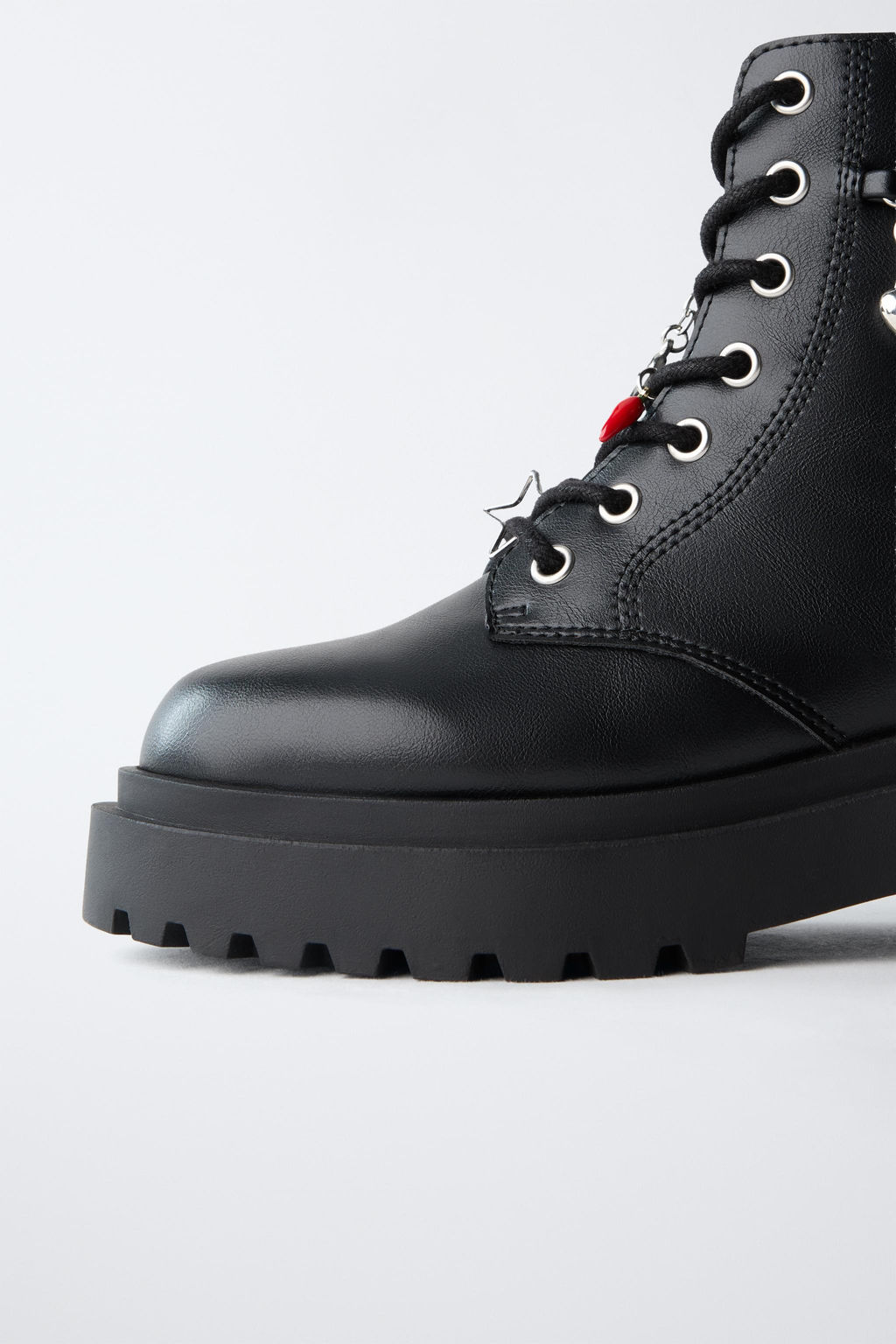 LACE-UP ANKLE BOOTS WITH CHARMS - Zara фото 8