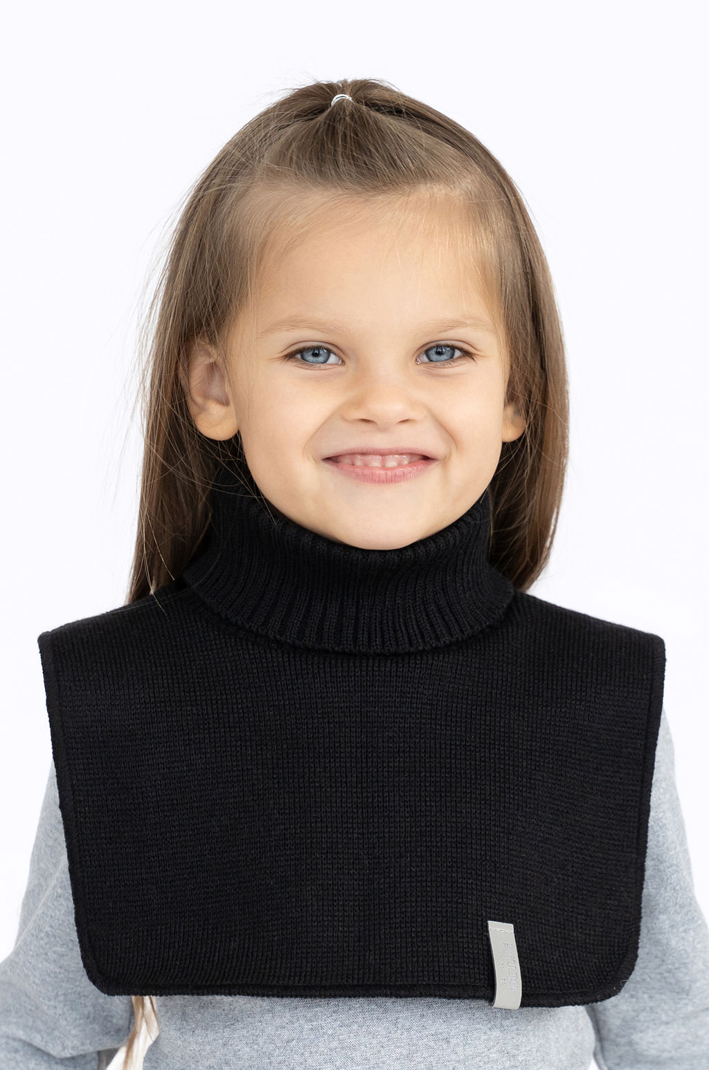 Манишка вязаная черная Ш-111 (48-54)