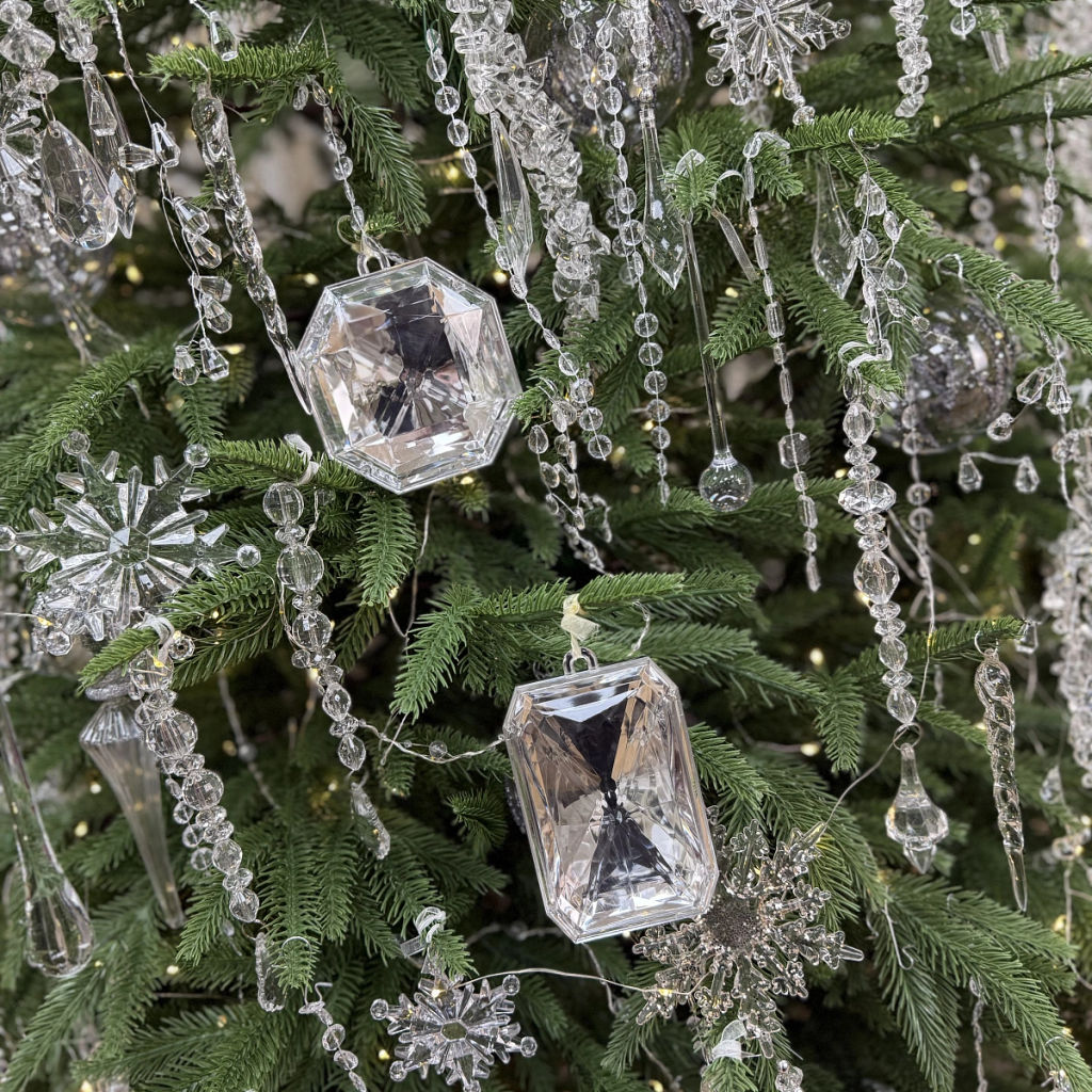 Цена за 2шт. Ёлочное украшение "DIAMOND - Elegant" 8,7*3,7*10 см, Серебро
