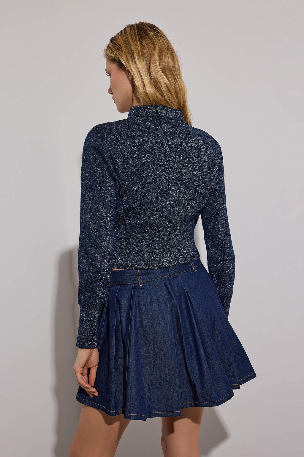 Limited Edition Lacivert Crop Simli Iplik Triko Kazak TWOAW26KZ00243 - Trendyolmilla фото 4