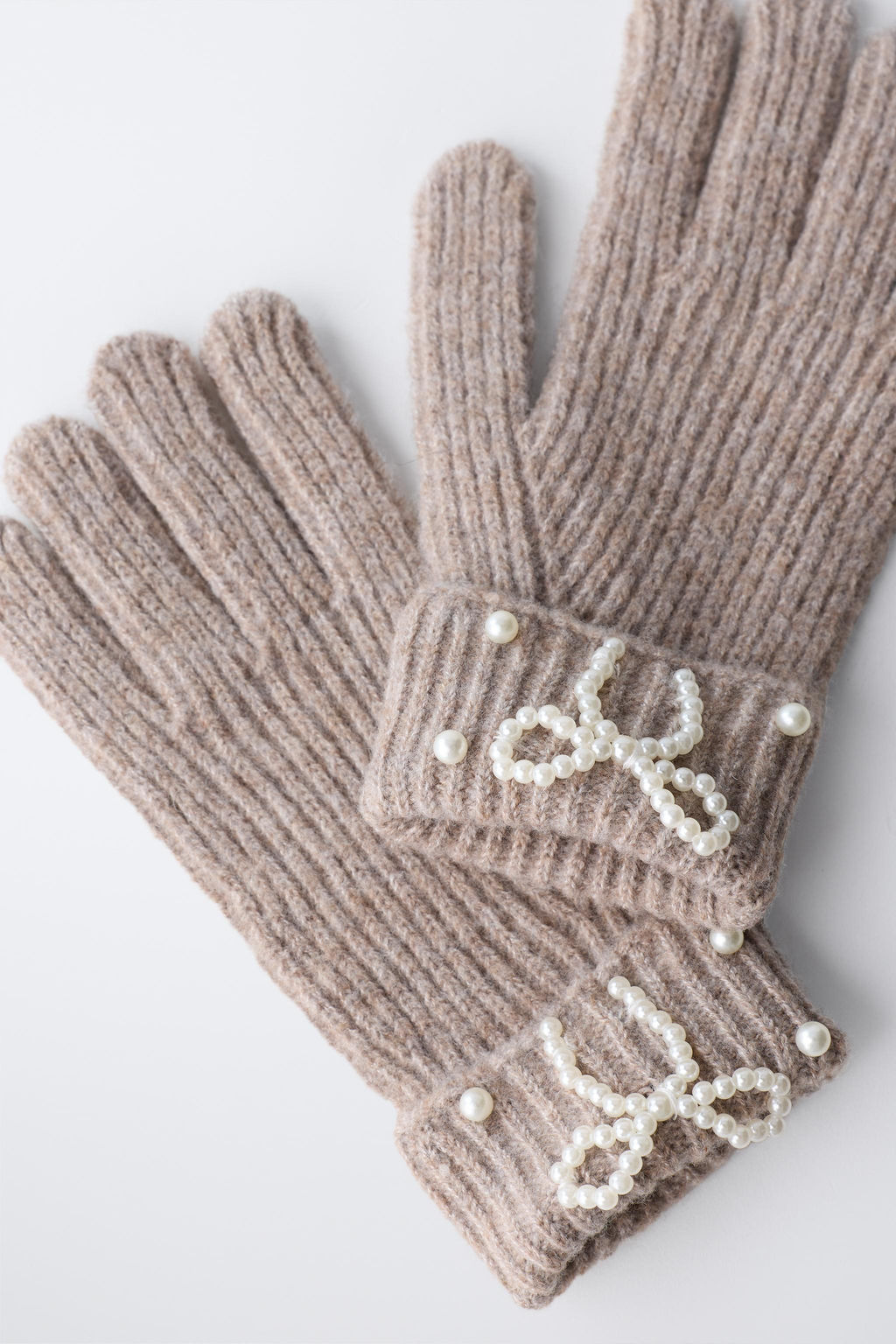 KNIT GLOVES WITH FAUX PEARLS - Zara фото 2