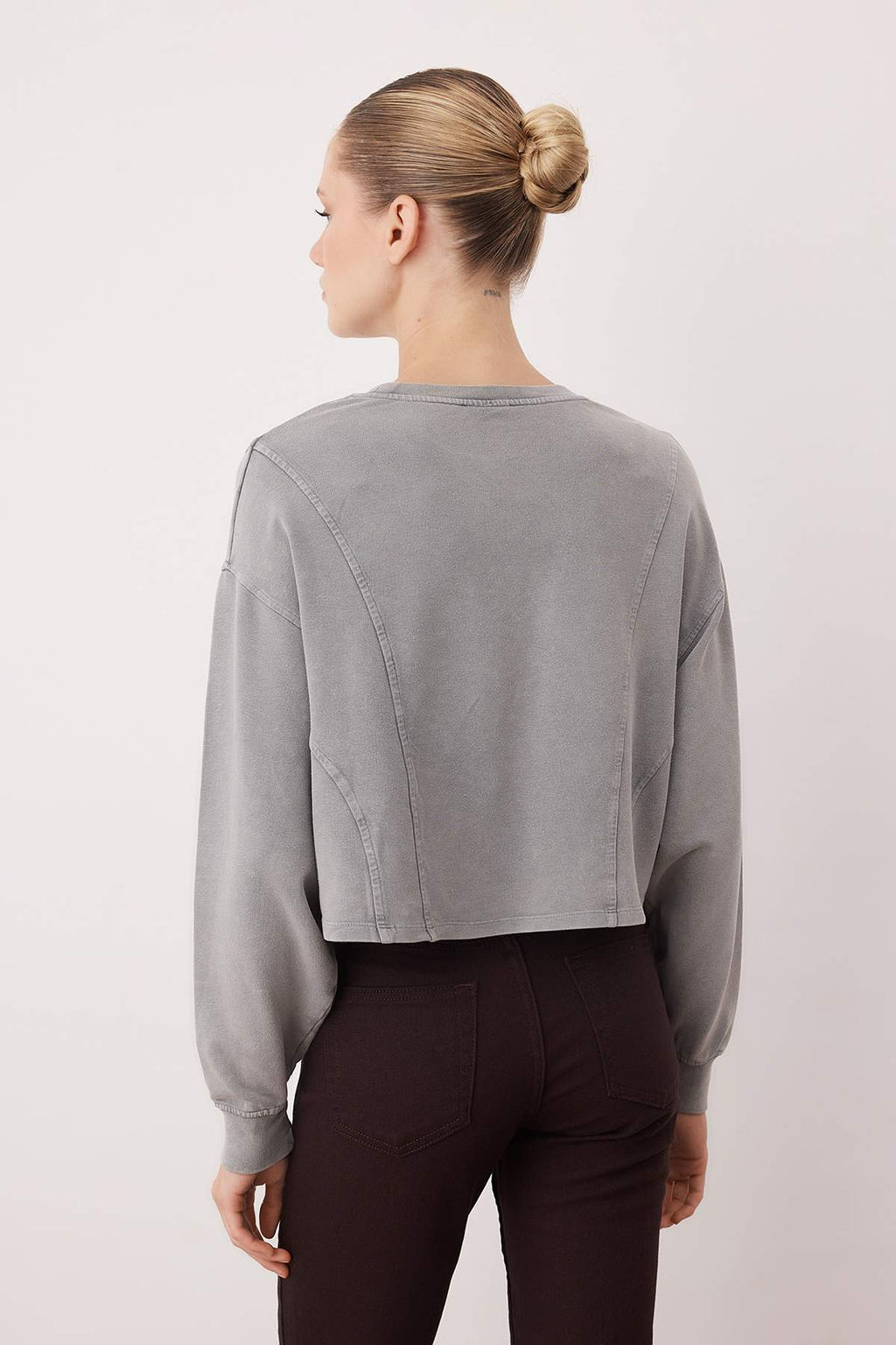 Gri Relaxed/Rahat Kal?p Dikis Detayl? Orme Sweatshirt TWOAW26SW00237 - Trendyolmilla фото 4